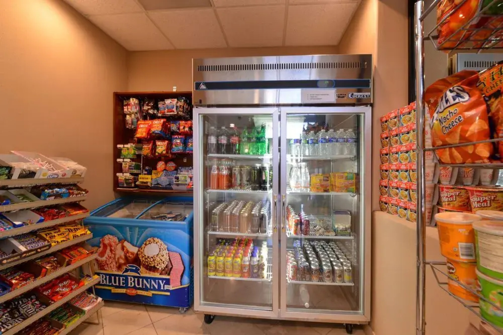 Holiday Inn Express & Suites Lathrop