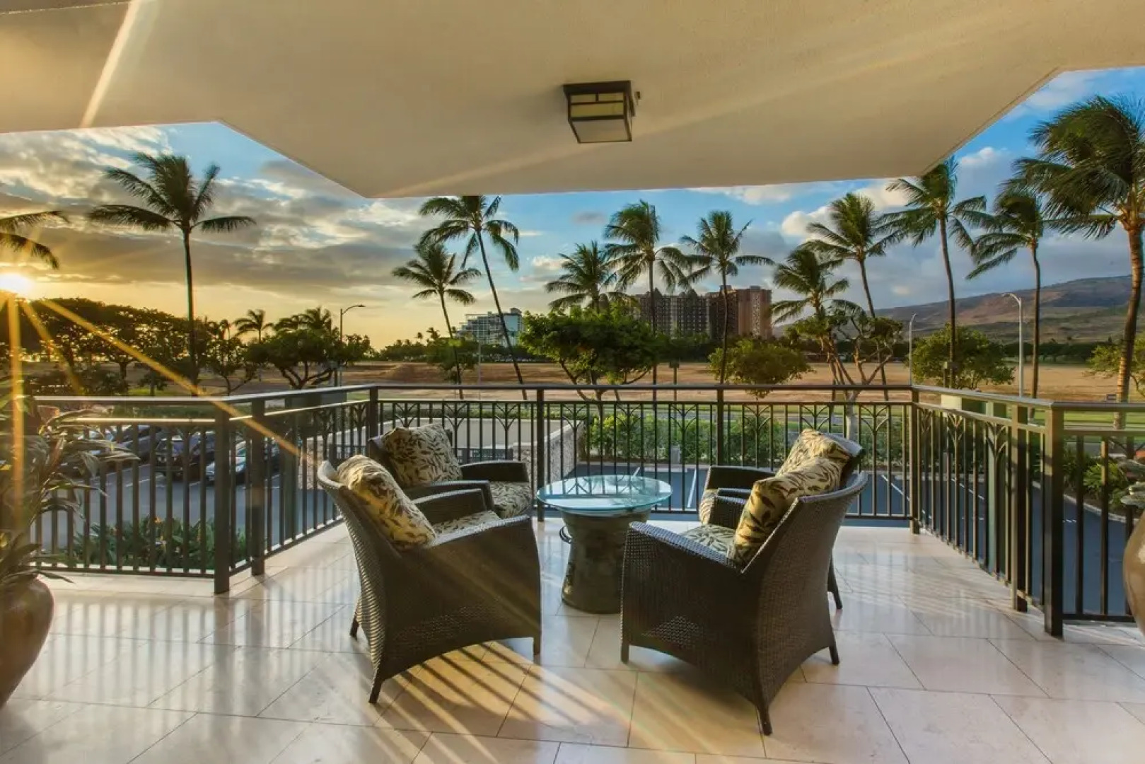 Hale Kahakai by Avantstay Beautiful Beach Villa w/ Pool!