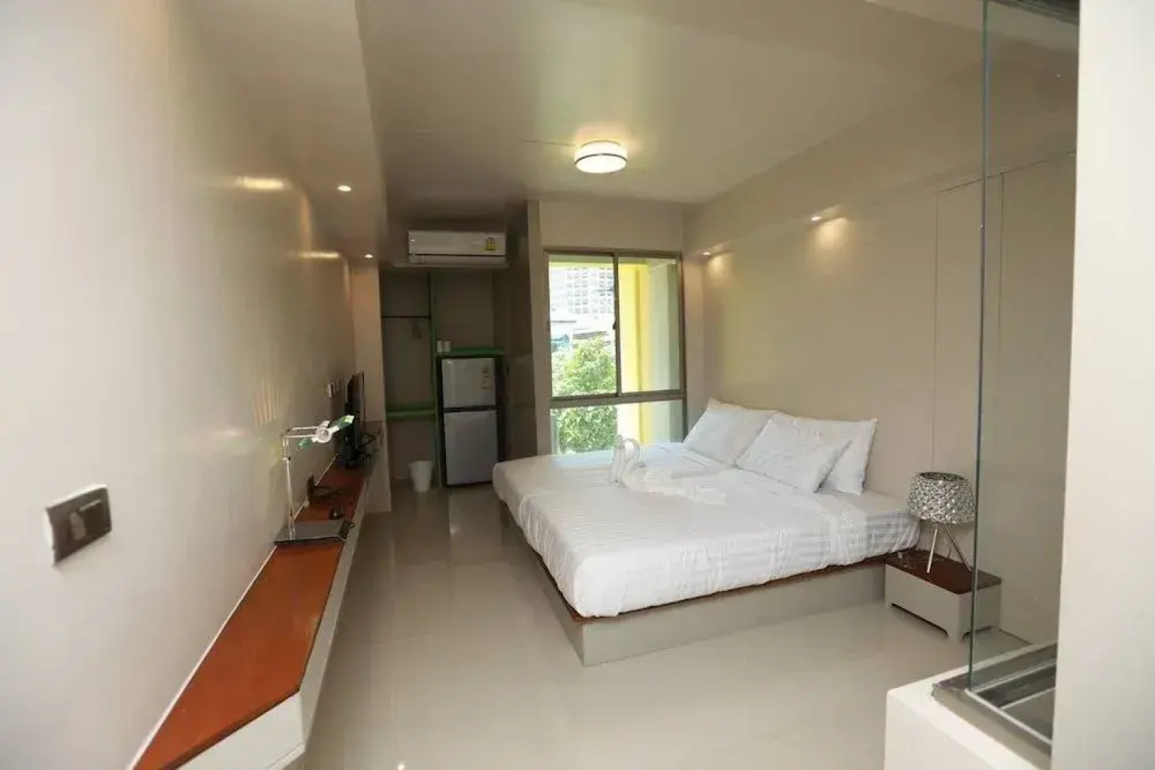 A Room Bangkok Sathorn