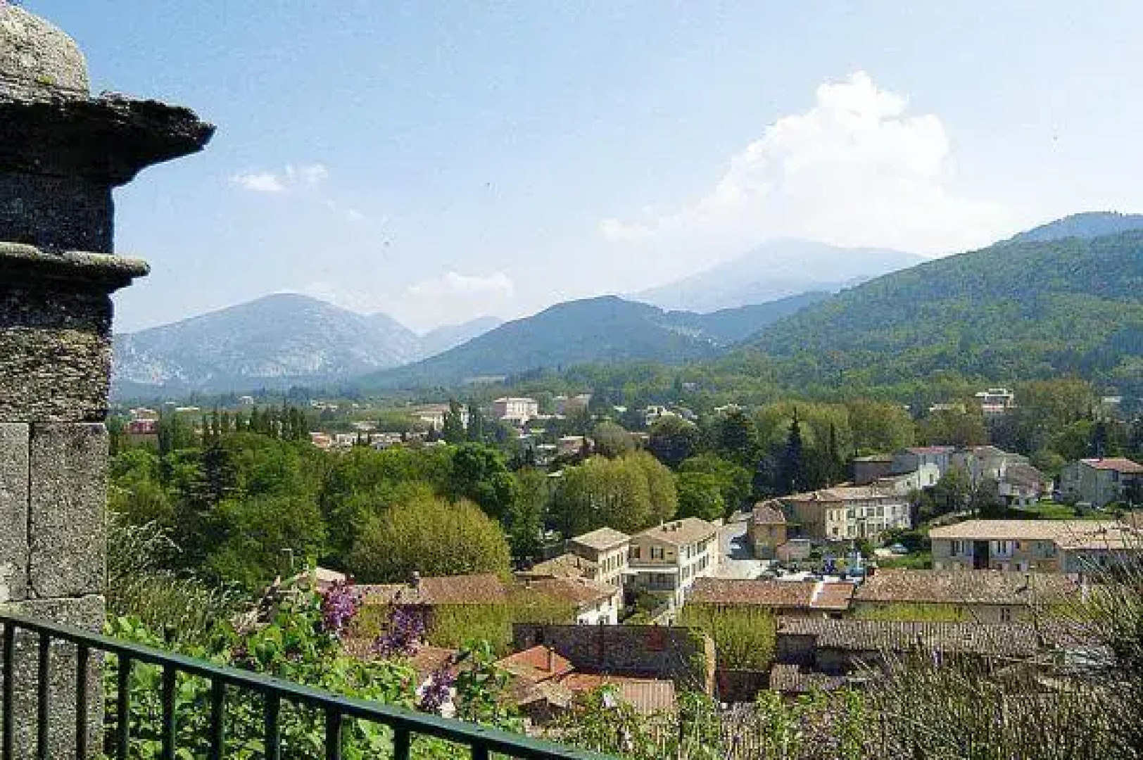 Charming 18th Century Villagehouse