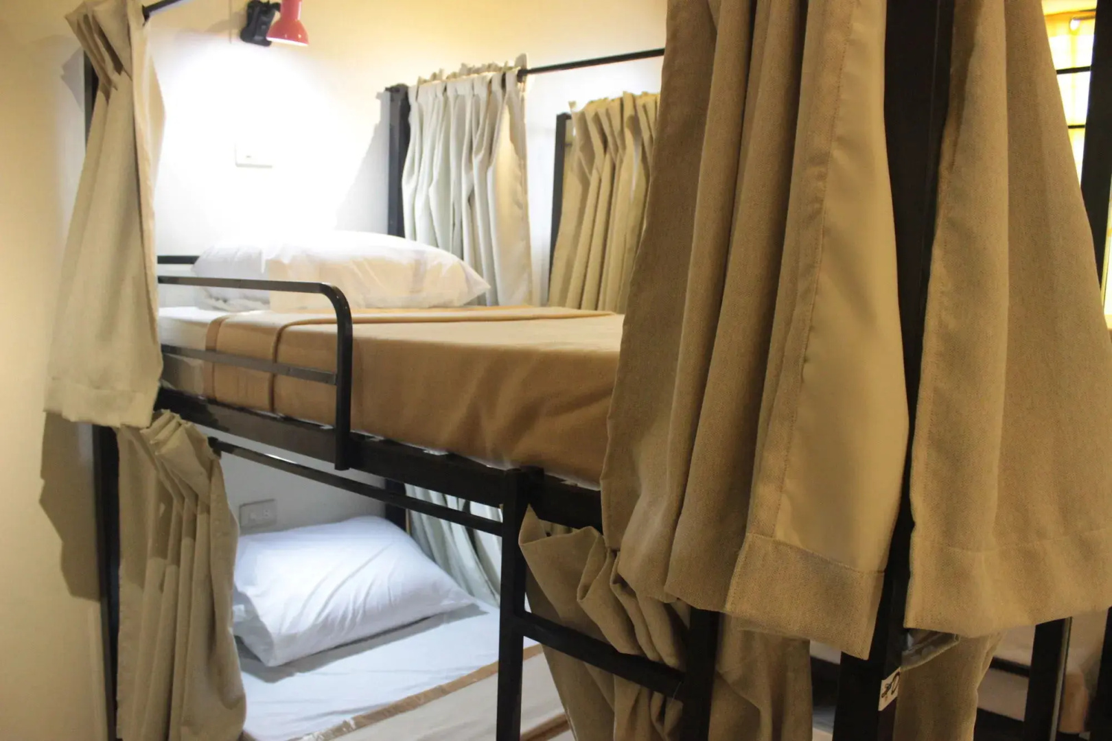 BGC Hostel And Dorm - QC
