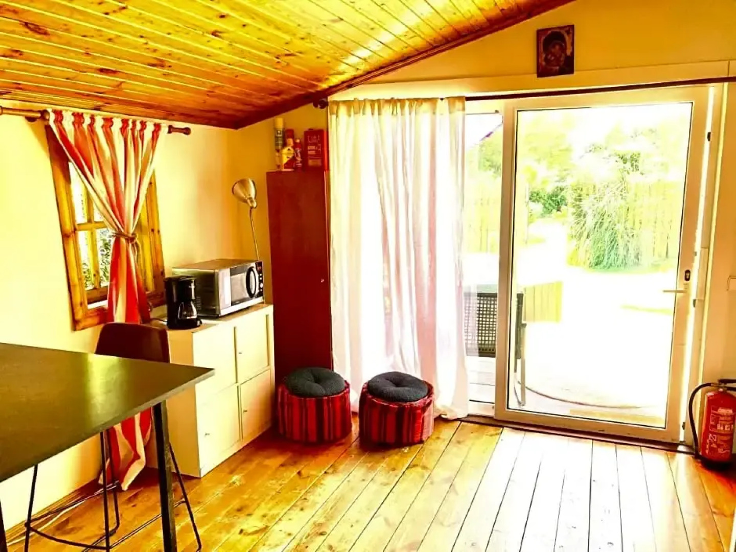 Romantic Private Cabin