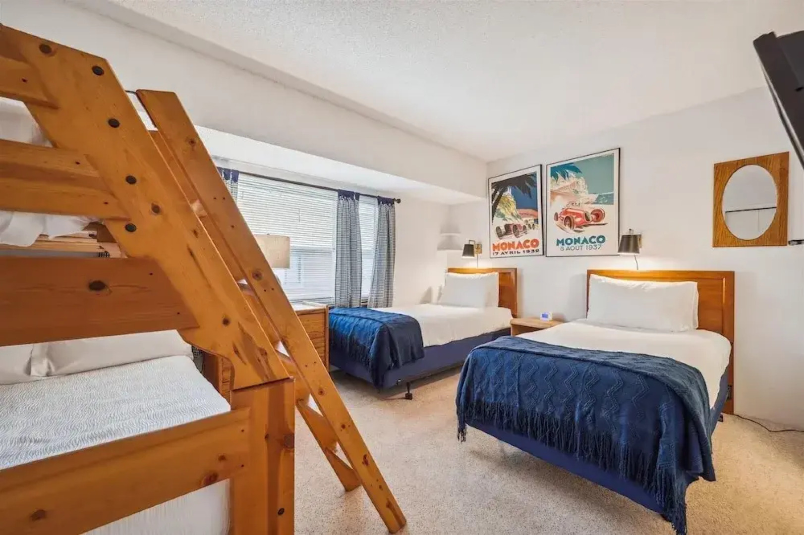 Winterpoint 20 2 Bedroom Townhouse by RedAwning