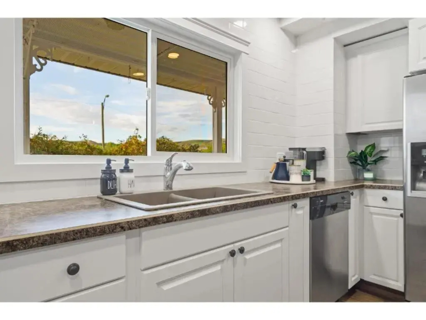 The Riverside I Patio & BBQ I Fire pit I Sleeps 17