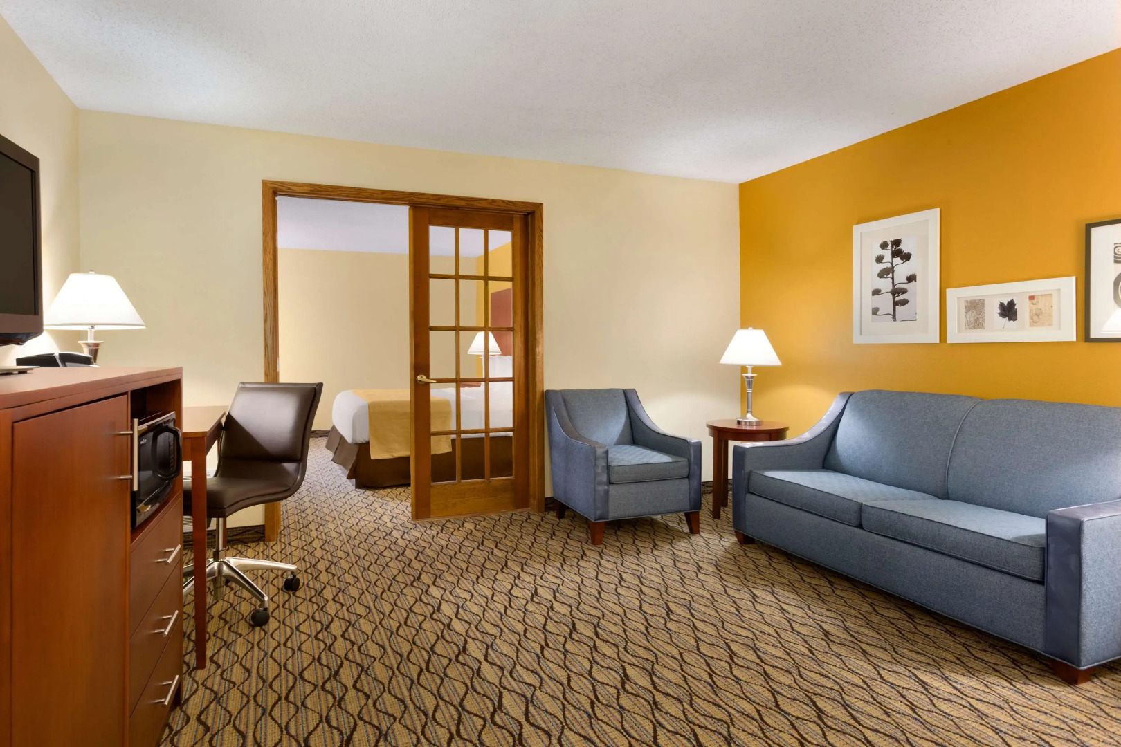 Country Inn & Suites by Radisson, Mishawaka, IN
