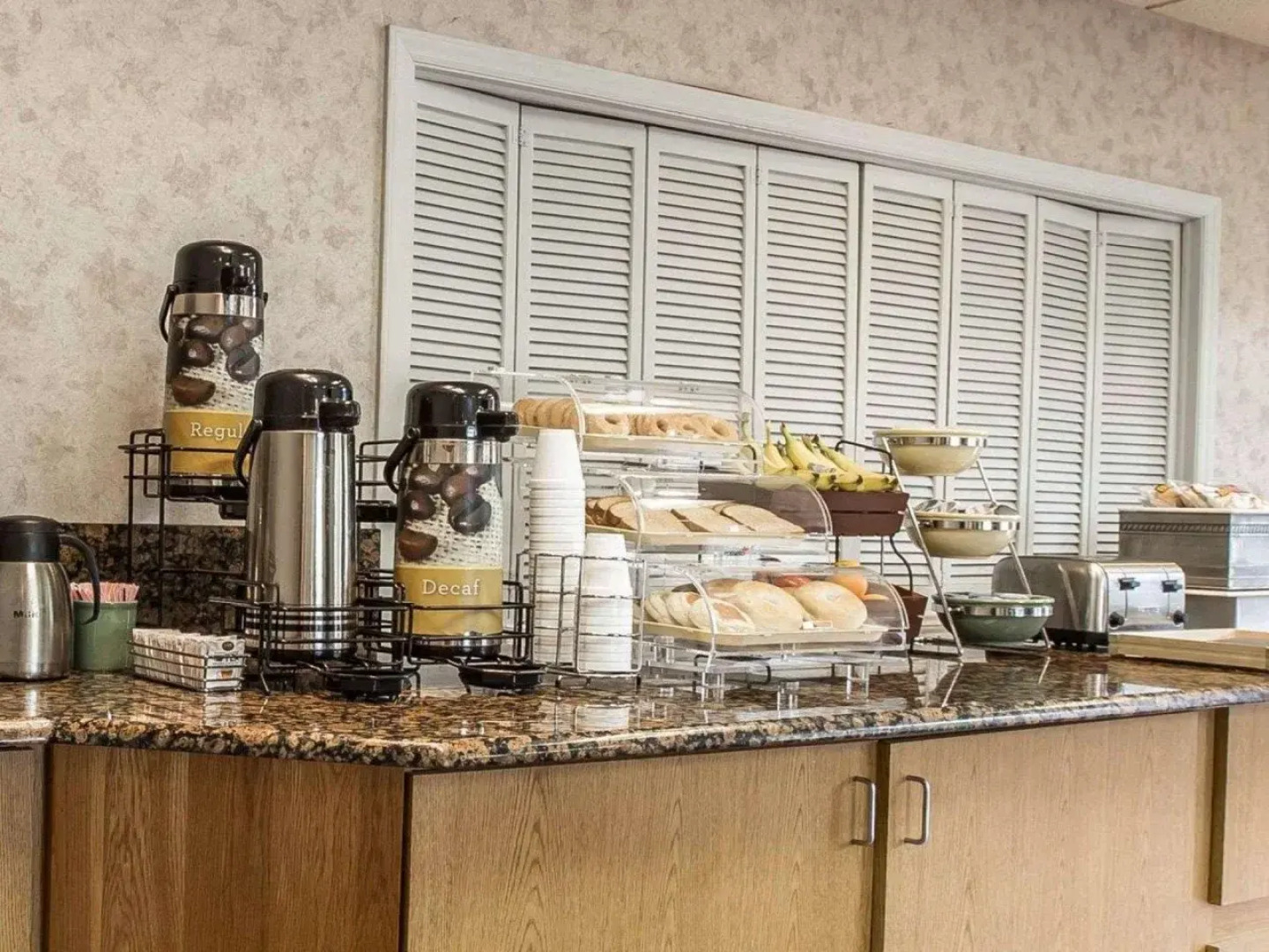 Americas Best Value Inn Pilot Mountain