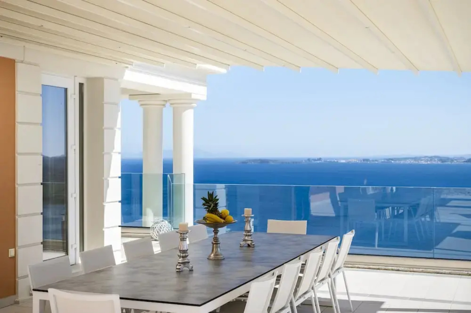 Villa Monte Leone by Konnect with Pool, Hot Tub, Spa Room & Stunning Seaview