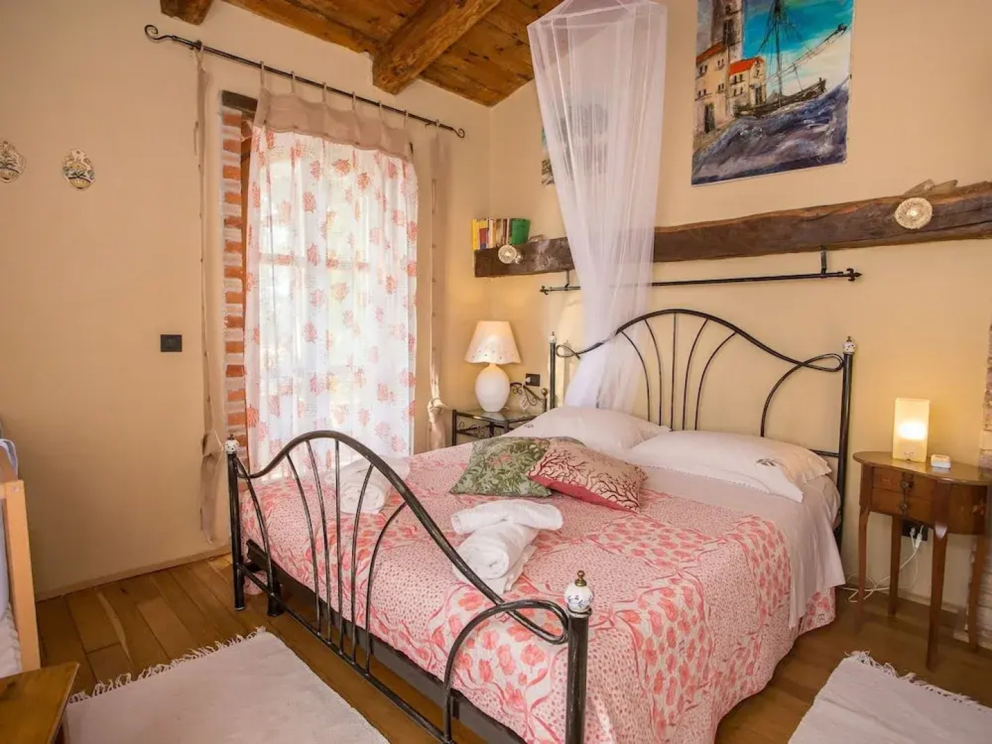 Quaint Holiday Home With Swimming Pool in Kaštelir