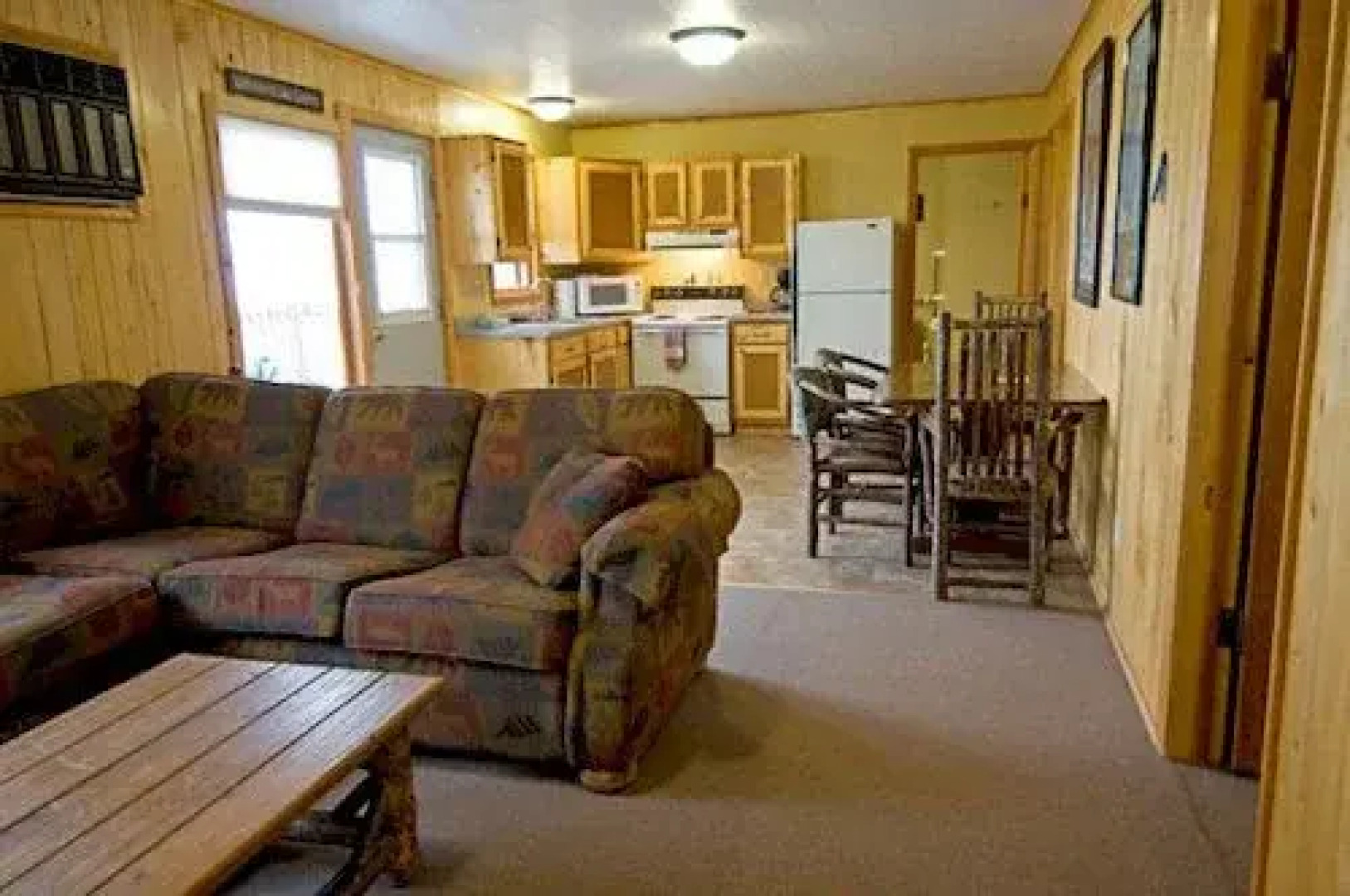 Trappers Landing Lodge