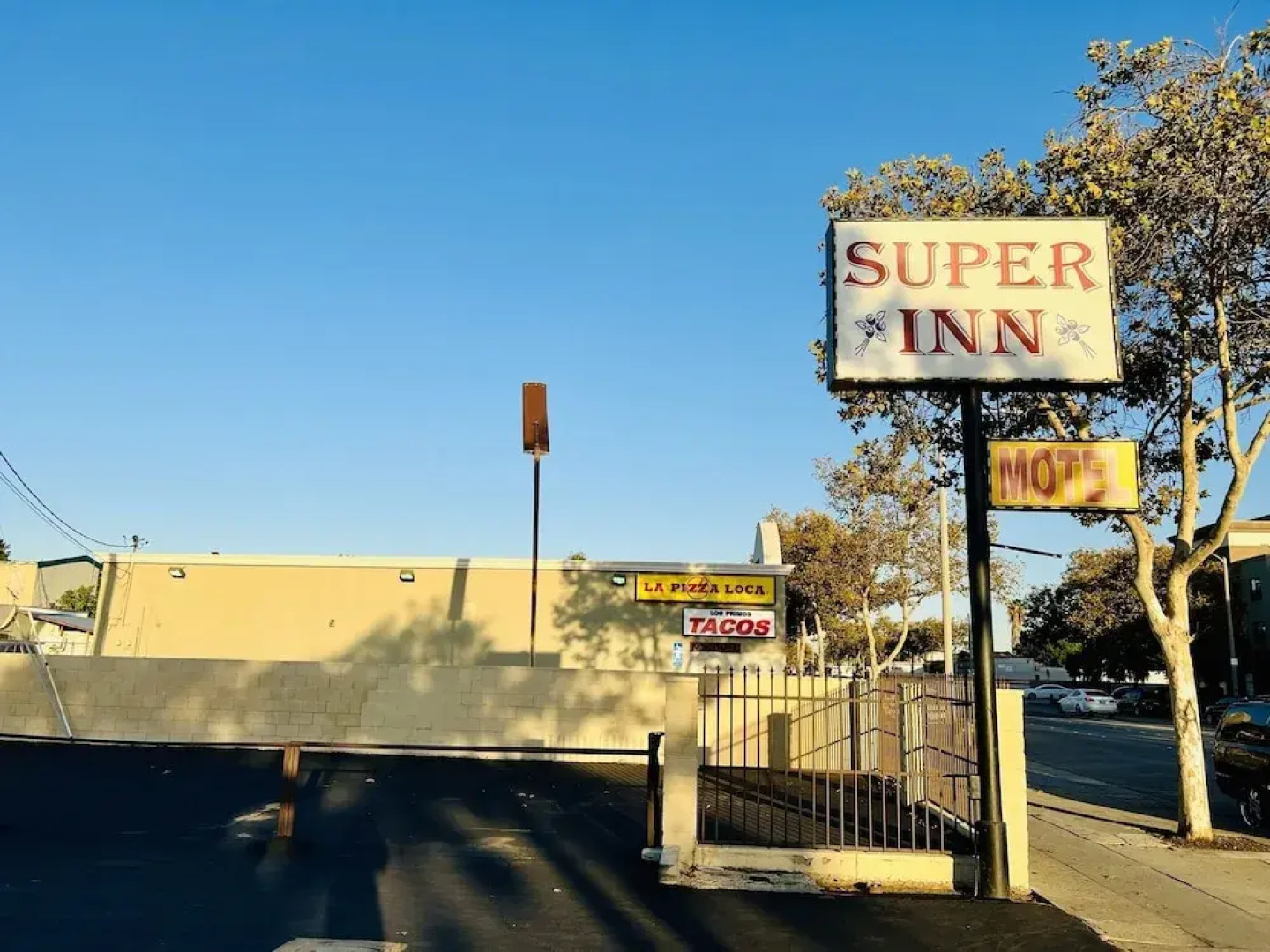 Super Inn