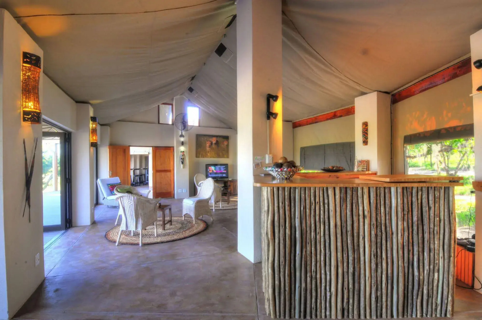 Cheetah Paw Eco Lodge