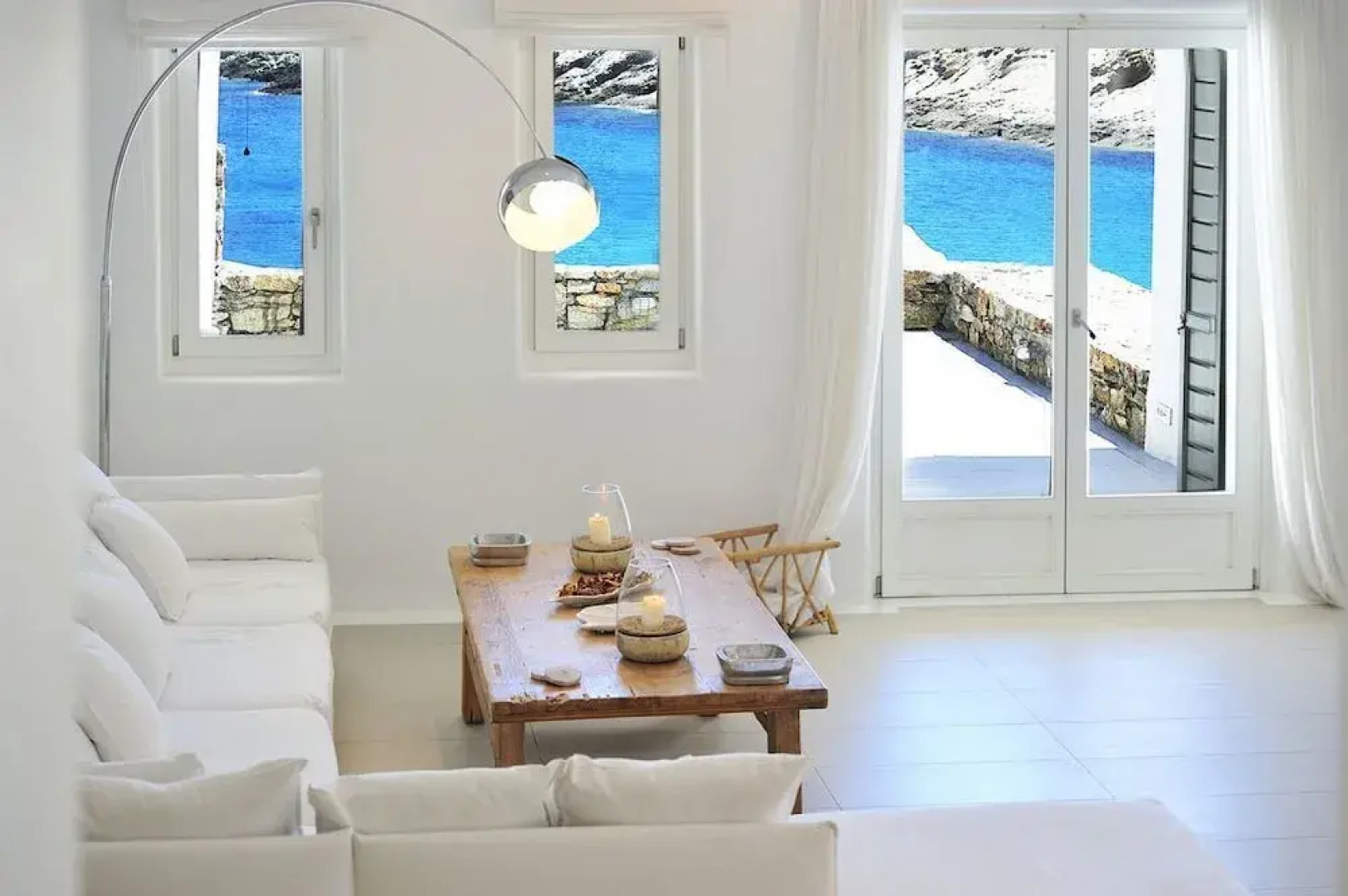 Luxurious 7 Bedroom Villa in Fokos Beach