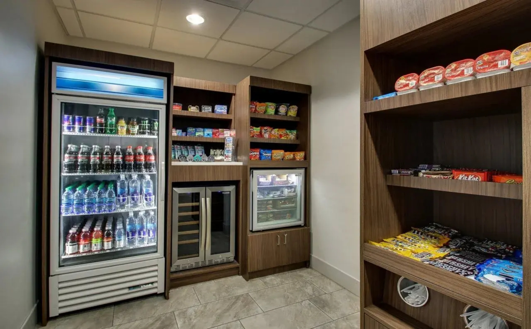 Holiday Inn Express & Suites Waukegan by IHG