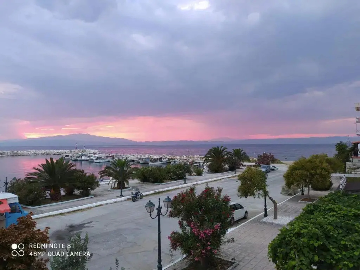 Seaside Deluxe Apartment