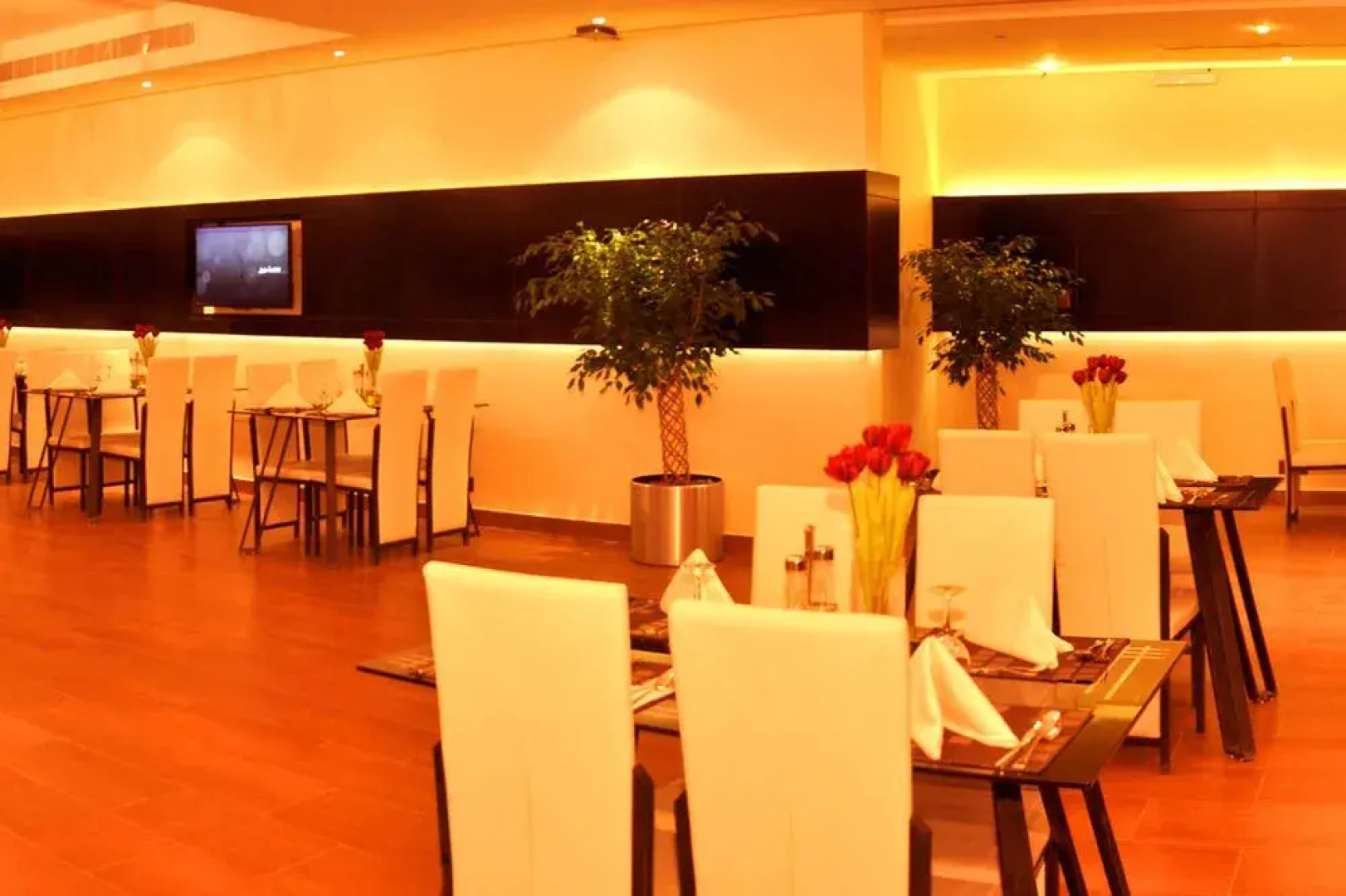 Nelover Qurtubah Hotel