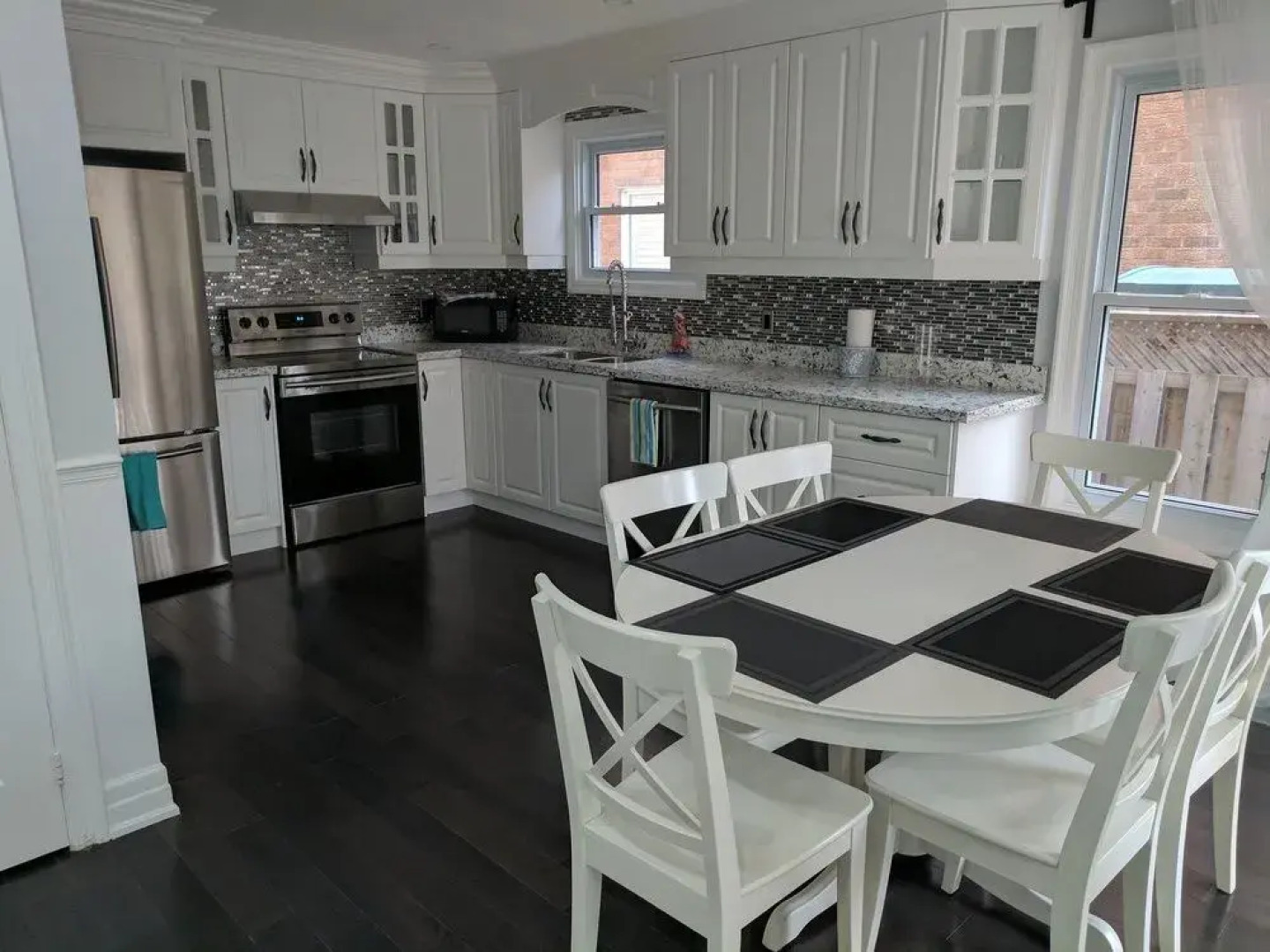 QuickStay - Beautiful 5bdrm House in Vaughan