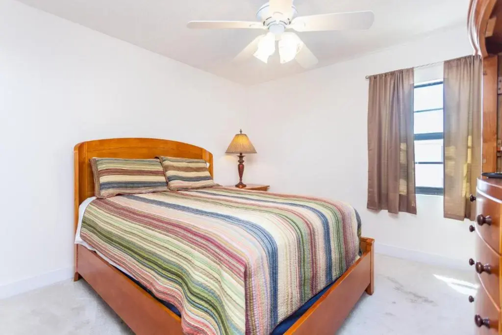 Beachcomber 301, 2 Bedrooms, Near Mayo Clinic, Sleeps 4, Pool