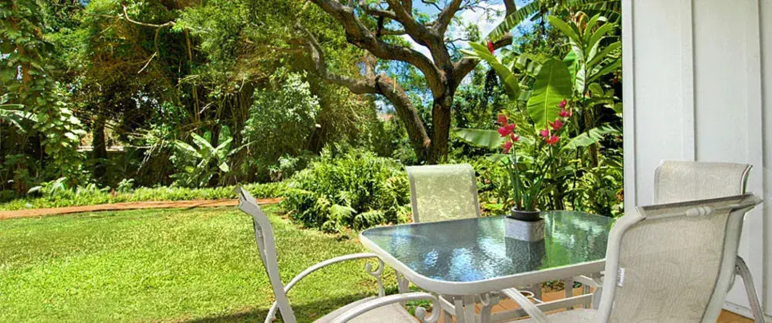 Waikomo Stream Villas
