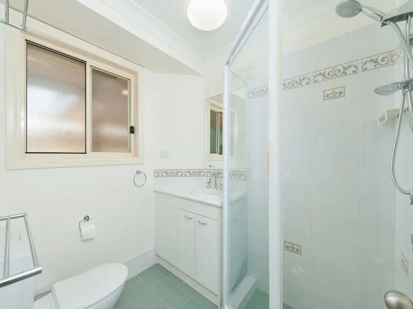 Pawprints, 123 Bagnalls Beach Road