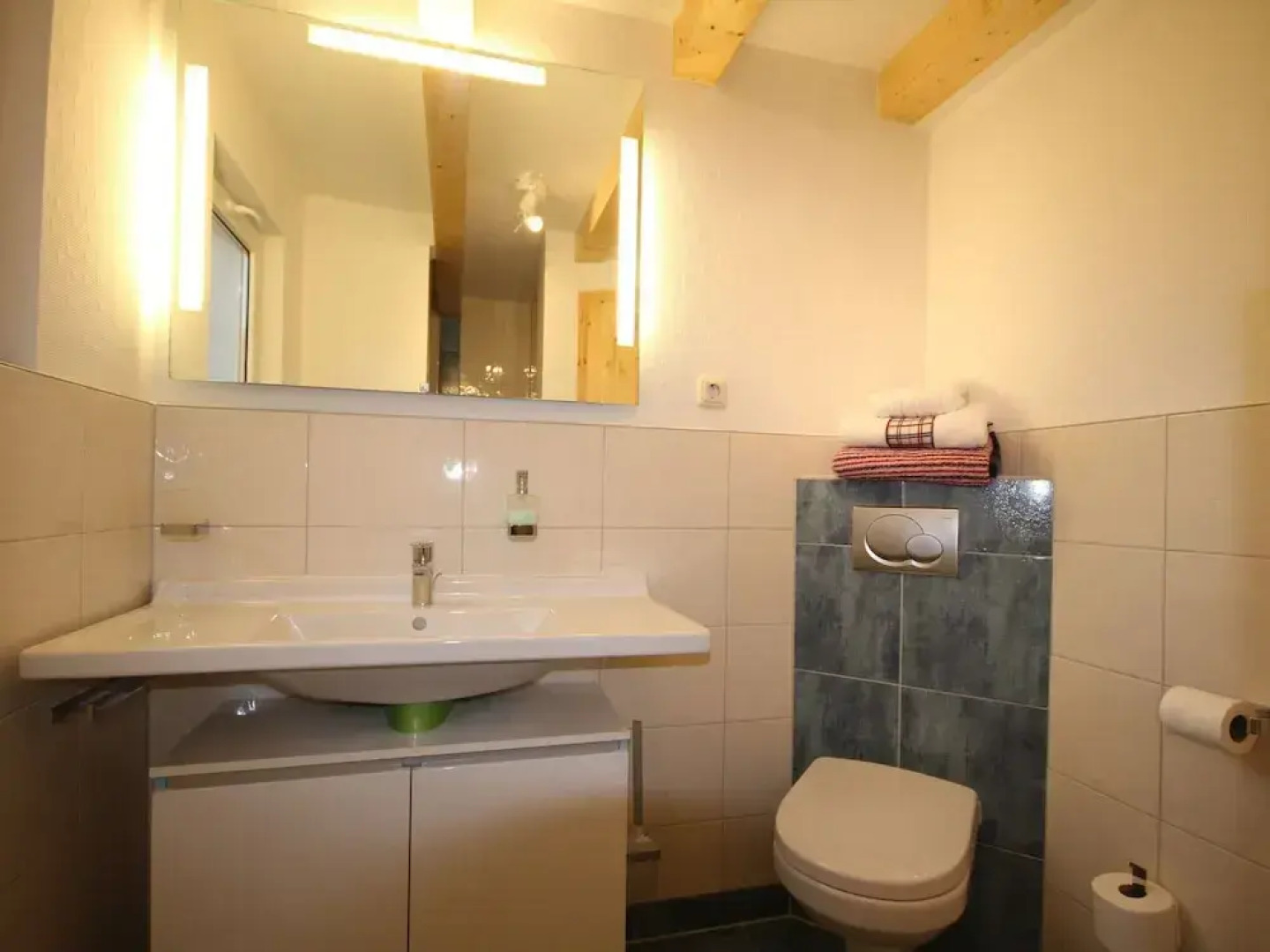 Modern Holiday Home in Steffenshagen With Terrace