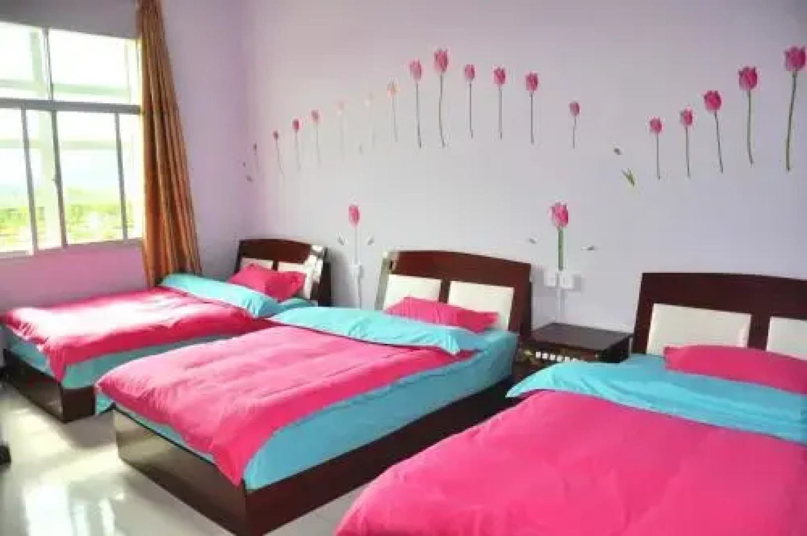 Blooming Azaareas International Youth Hostel