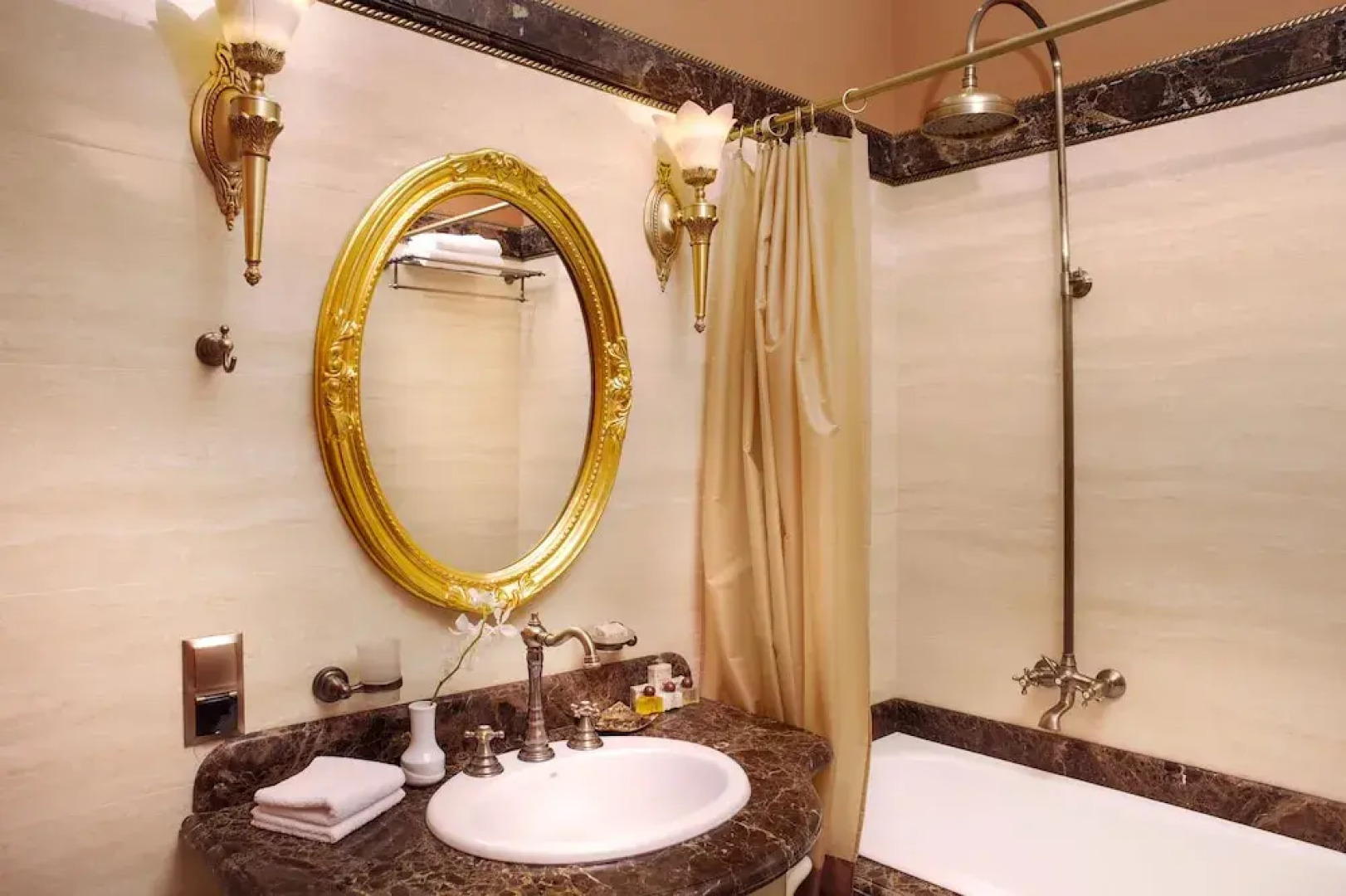 Гостиница «Старо»