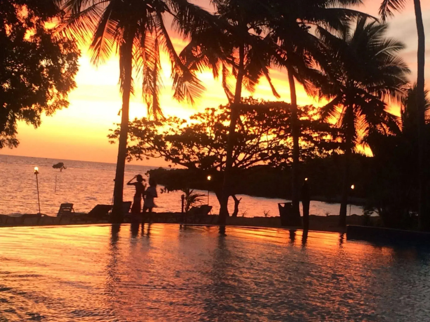 Anchorage Beach Resort