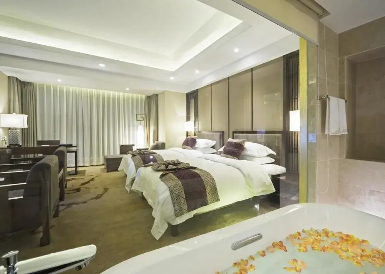 Solo Wandering Hot Spring Hotel