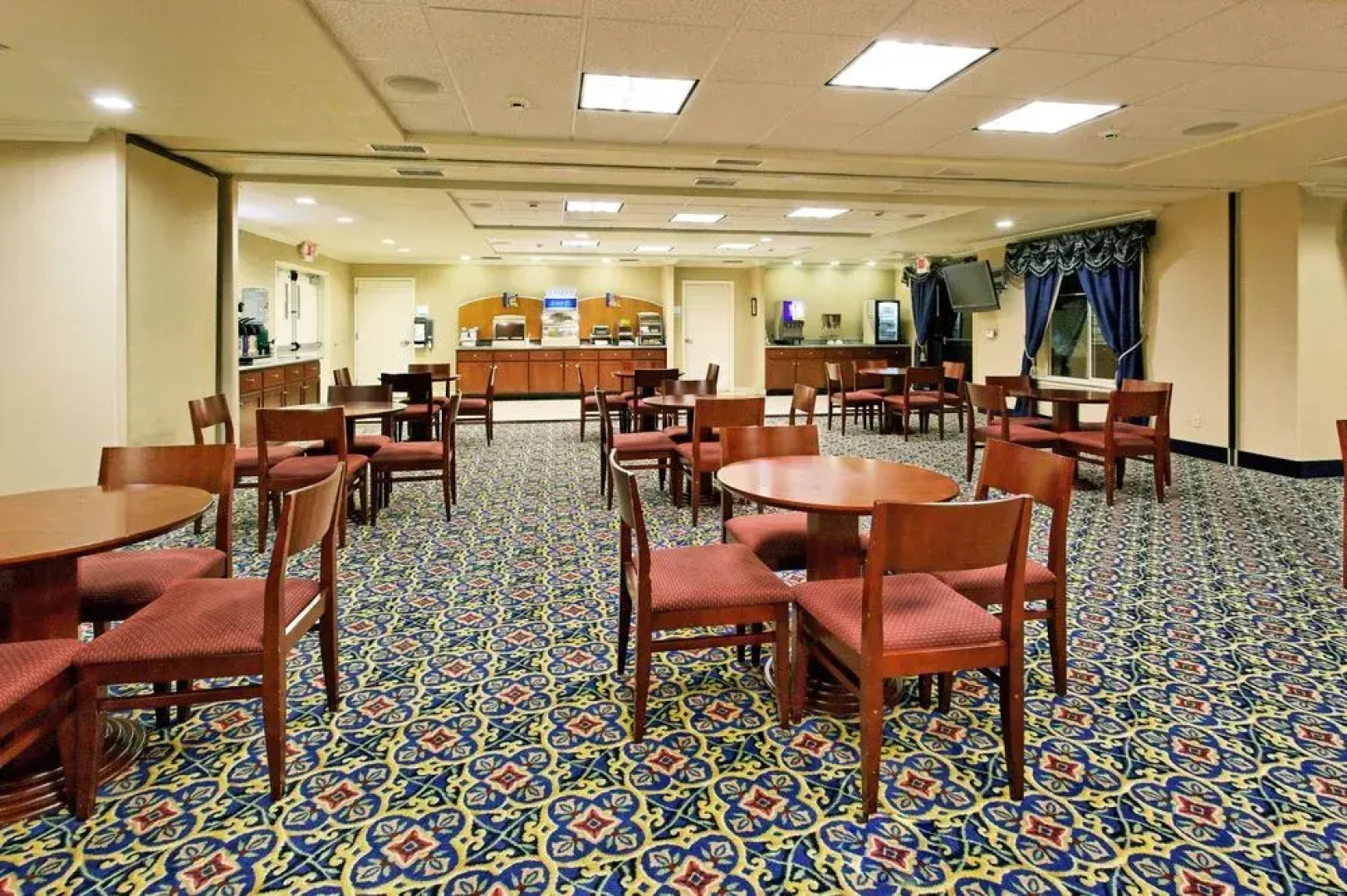Holiday Inn Express & Suites Lathrop