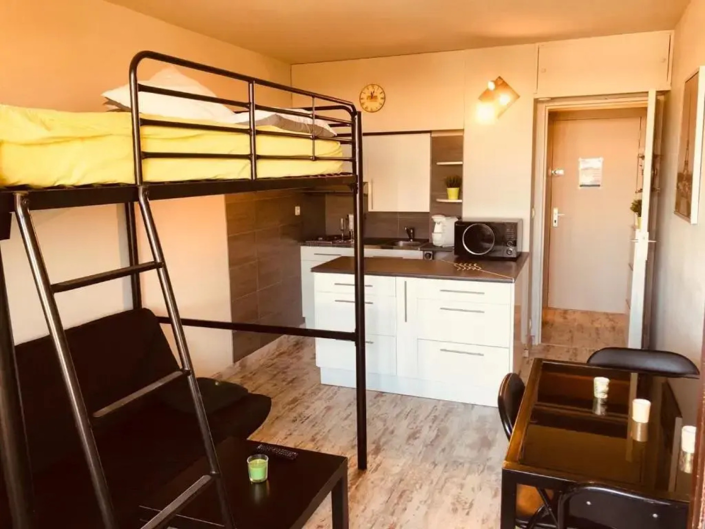 SEIGNOSSE PLAGES: Beau Studio équipé avec terrasse face aux dunes