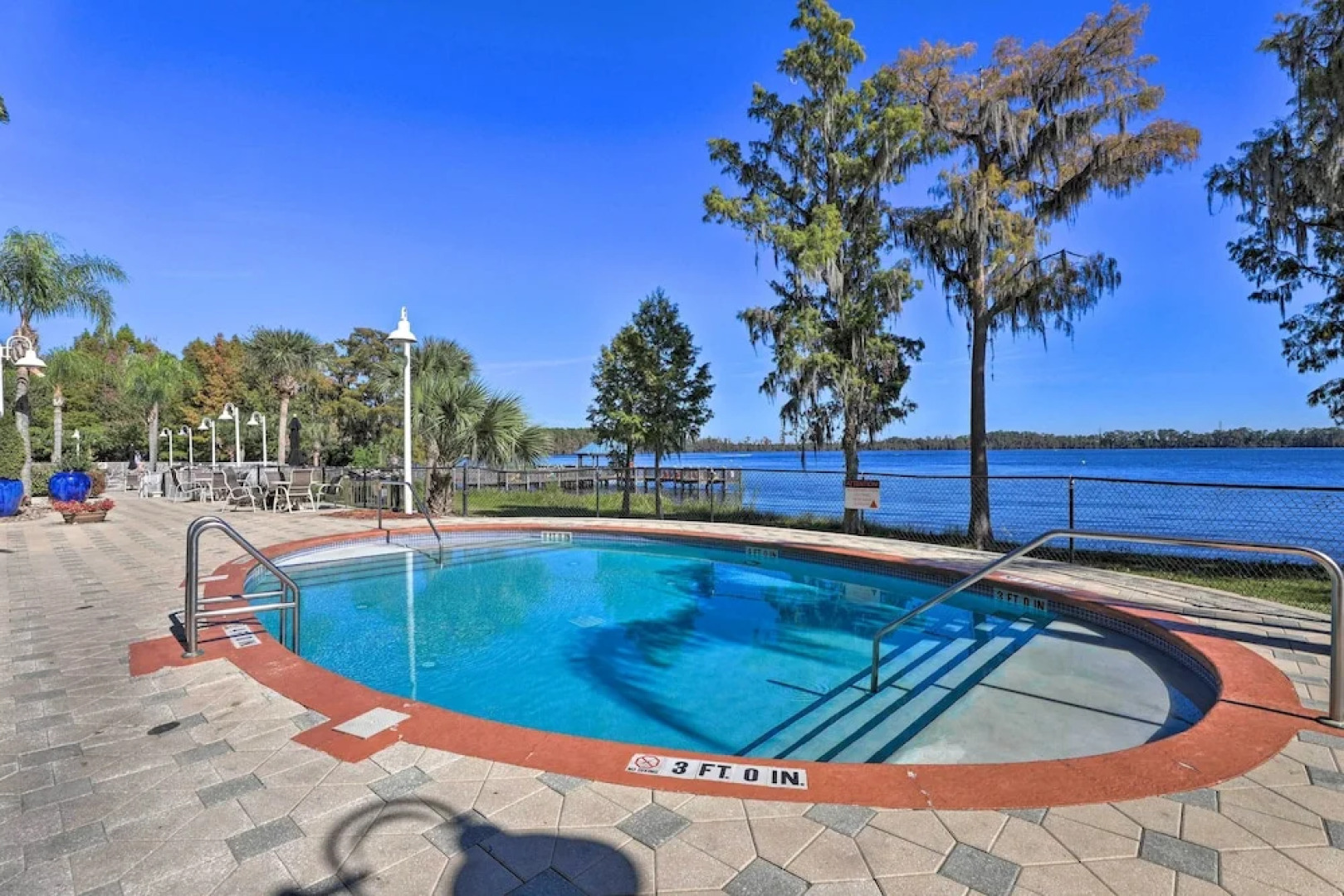 1 Mi to Disney: Lakefront Condo w/ Pool Access!