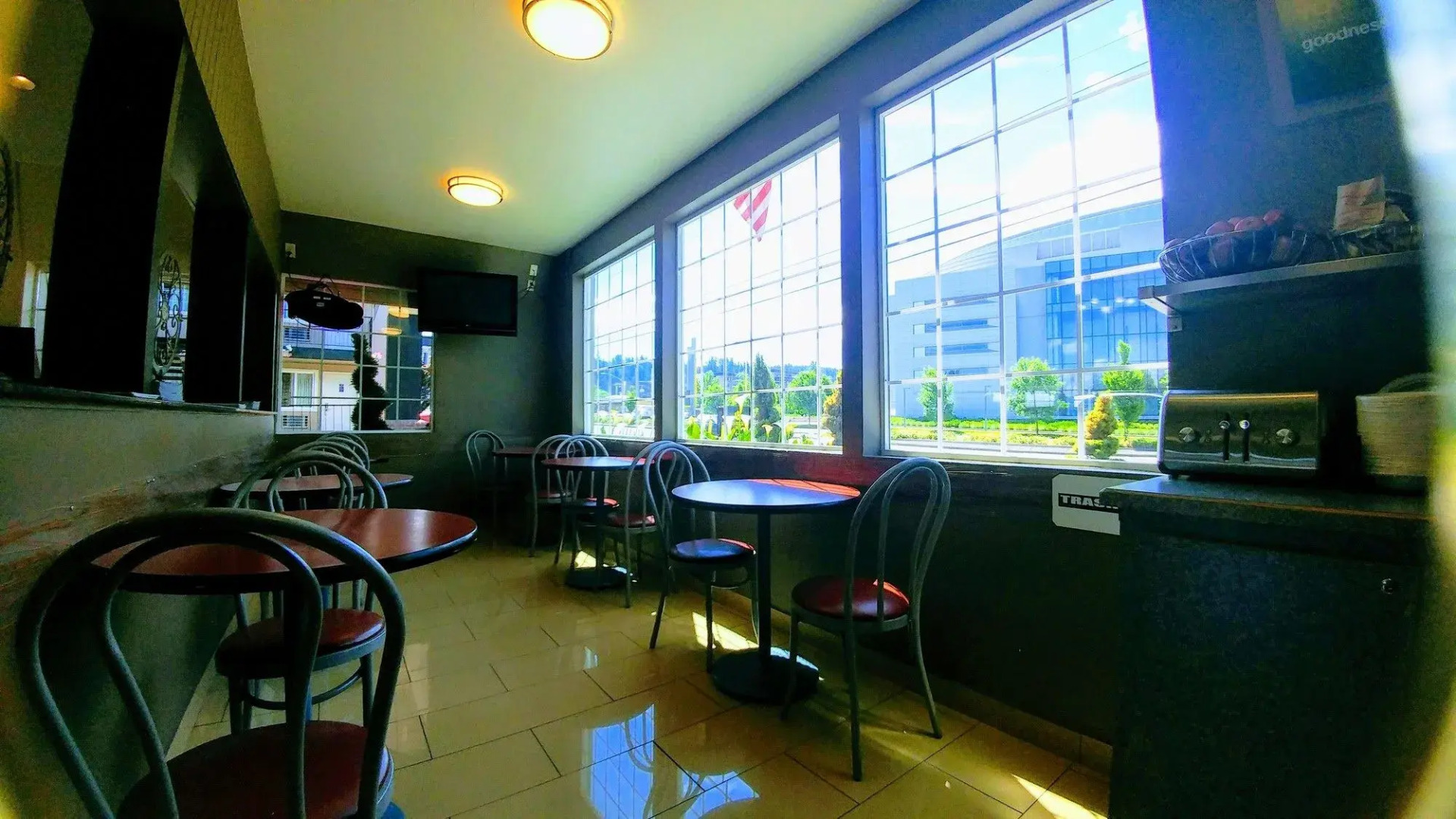 University Inn & Suites