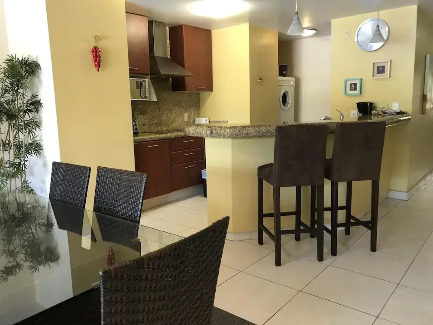 Villa Magna 1 Bedroom Tower 3 on 2nd Floor Oceanfront Sleep up to 4