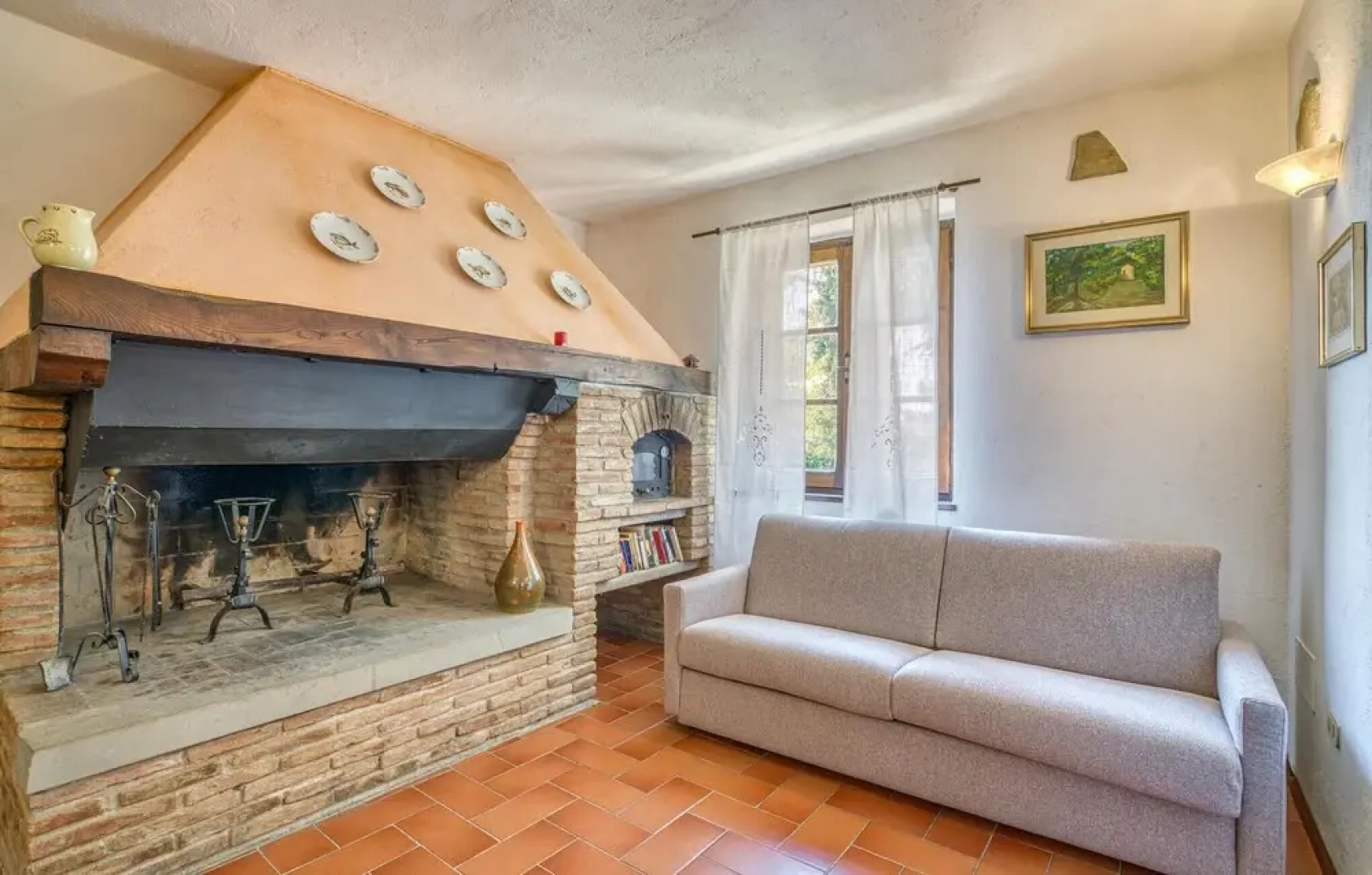 Nice Apartment in Cortona AR With 1 Bedrooms, Wifi and Outdoor Swimming Pool