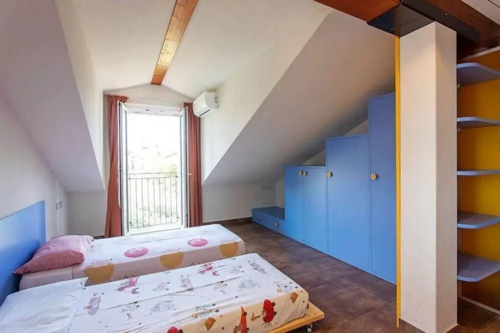 Villa Near Milan With Swimming Pool