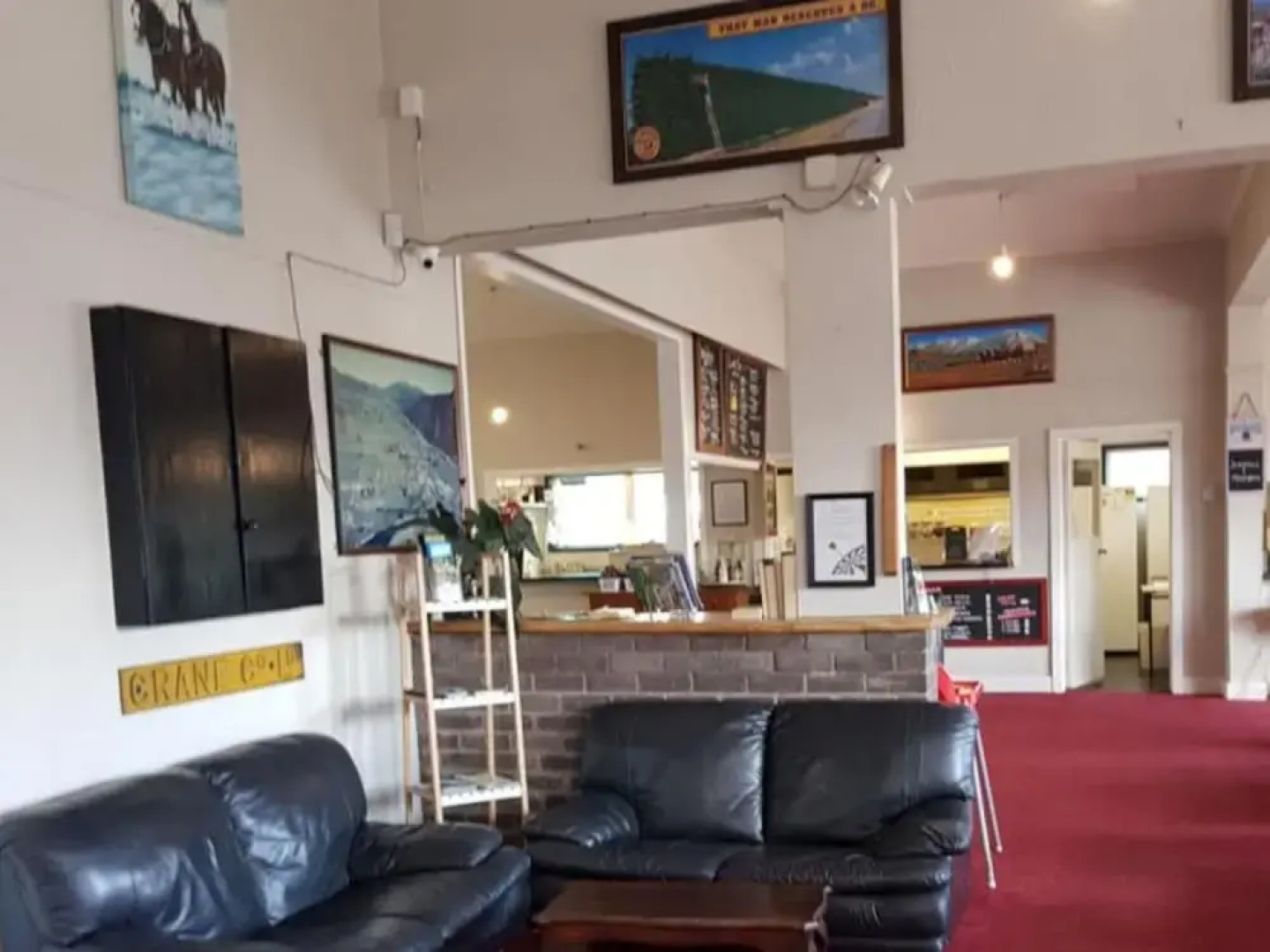 Hampden Hotel