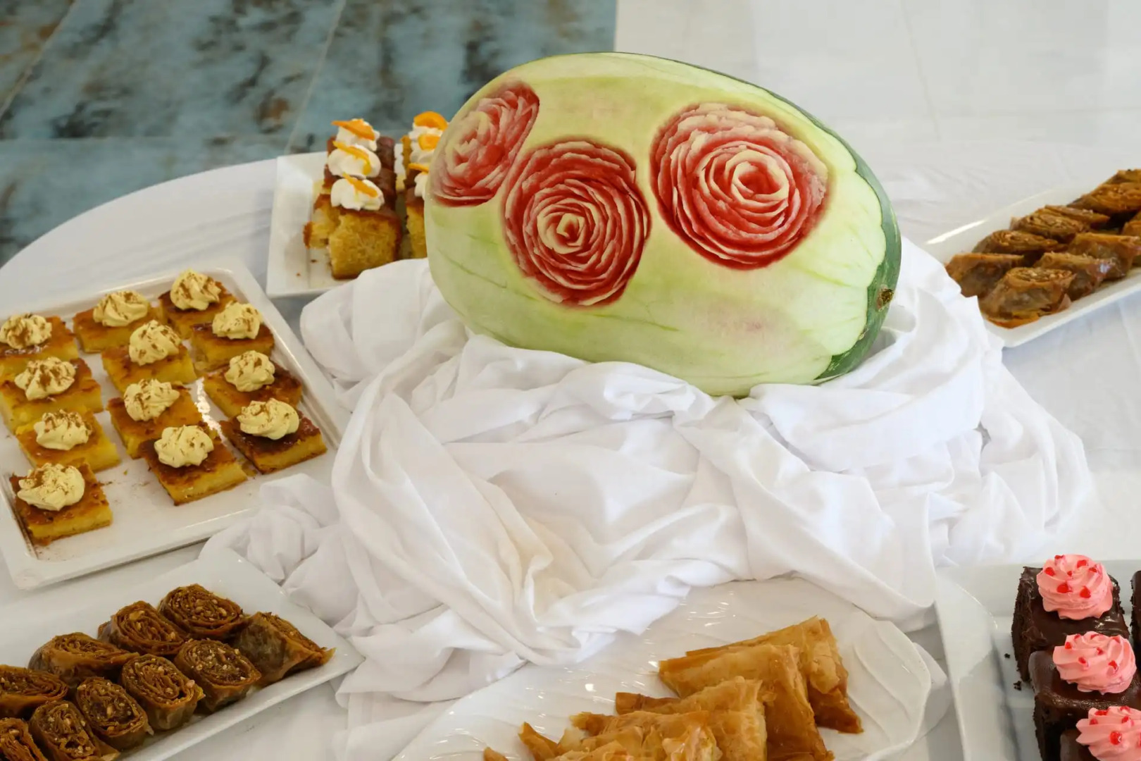 Ninos Grand Beach Hotel & Resort