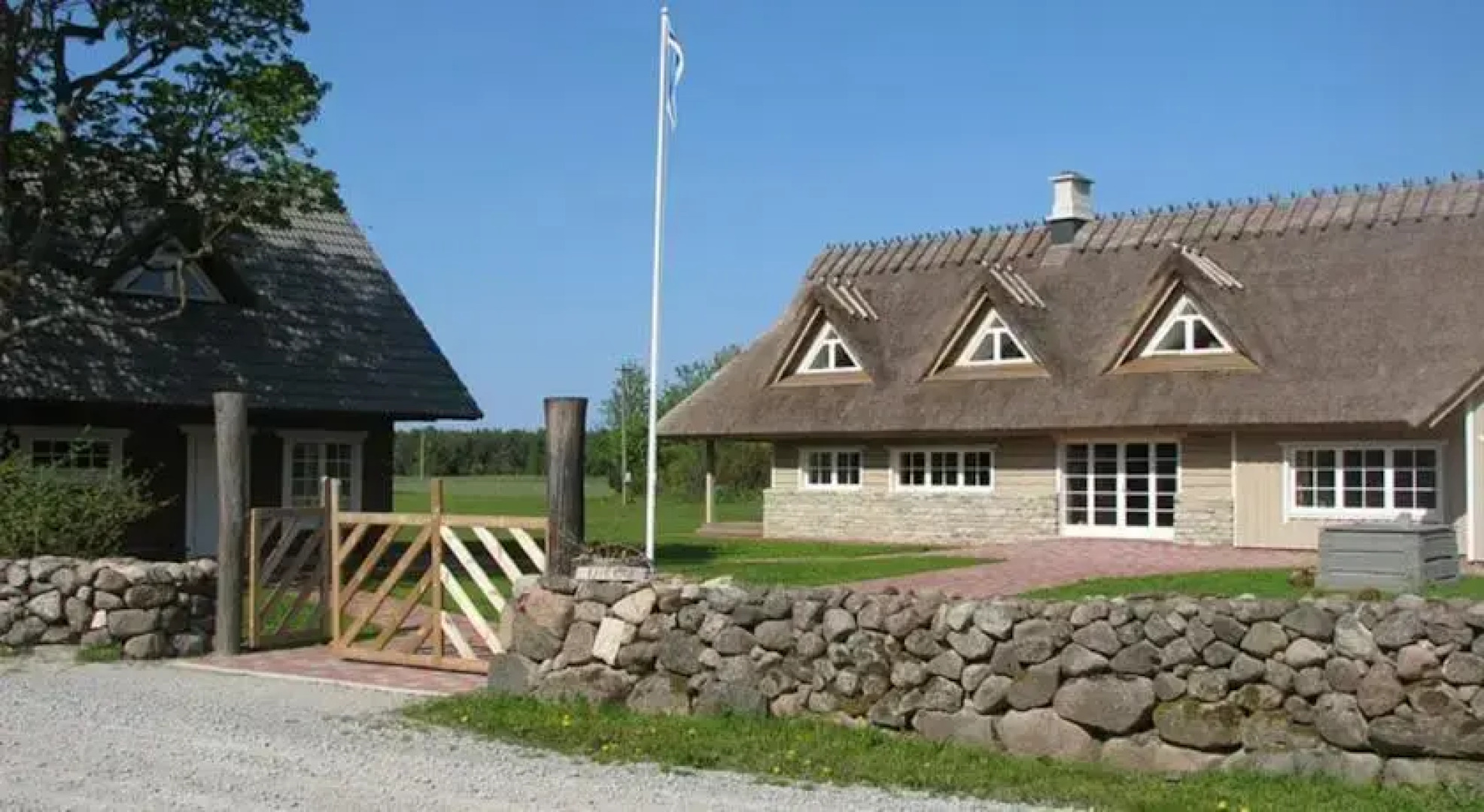 Uueelu Holiday Homes