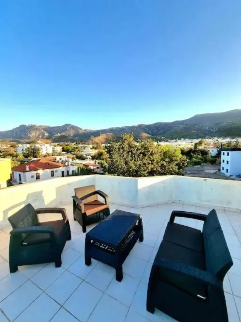 Gems's Apartment - Luxury 3 bedroom penthouse with Pool