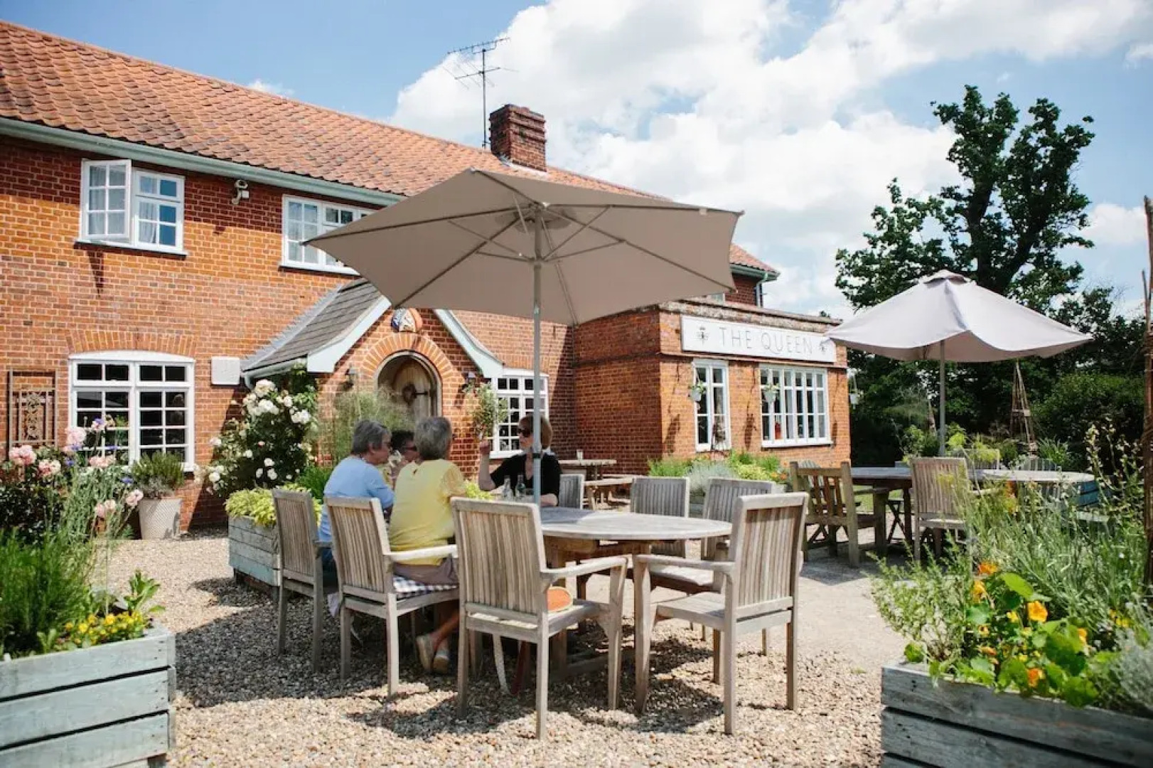 The Cluster @ The Queen - Caravan Park