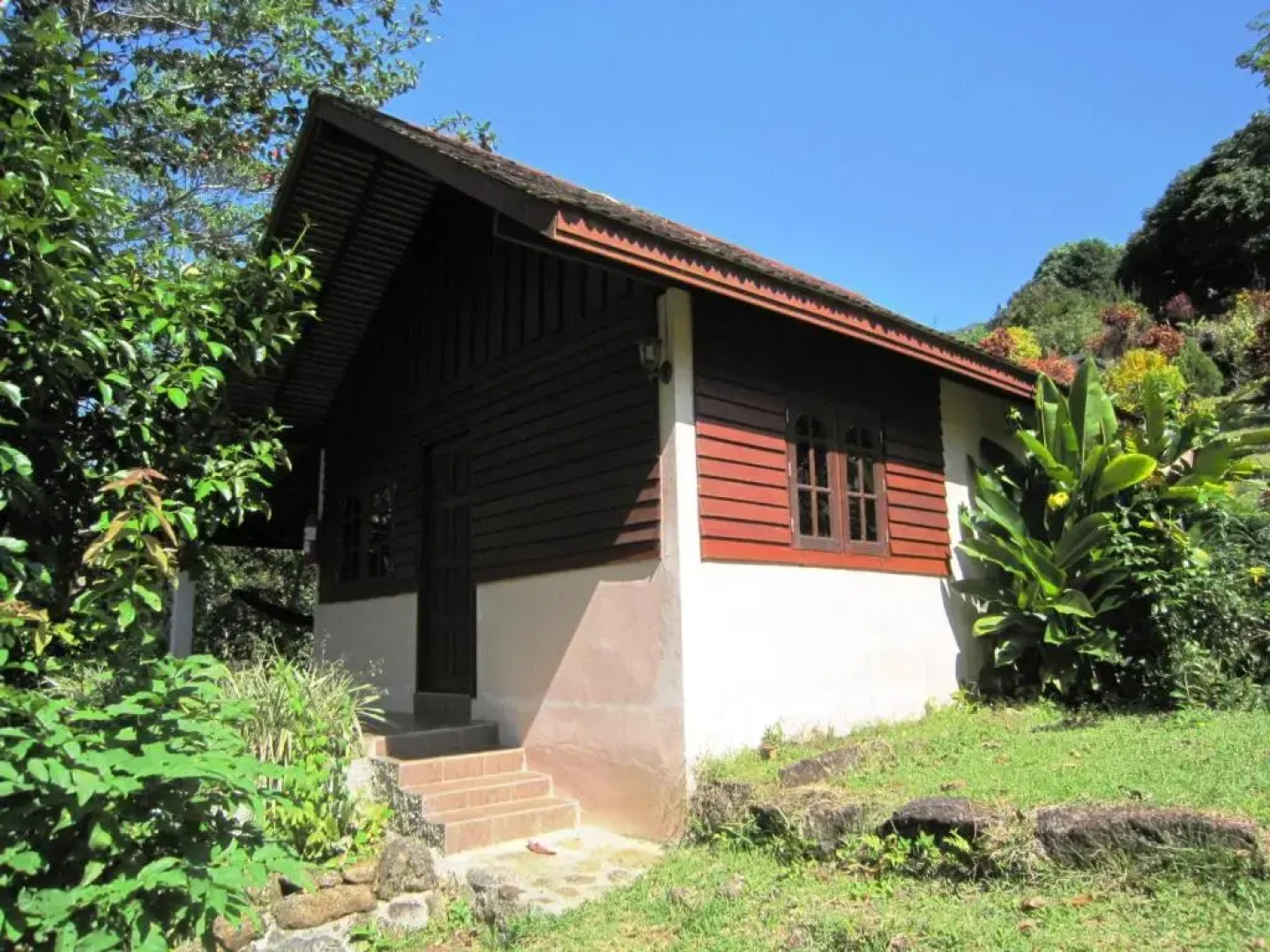 Phanom Bencha Mountain Resort