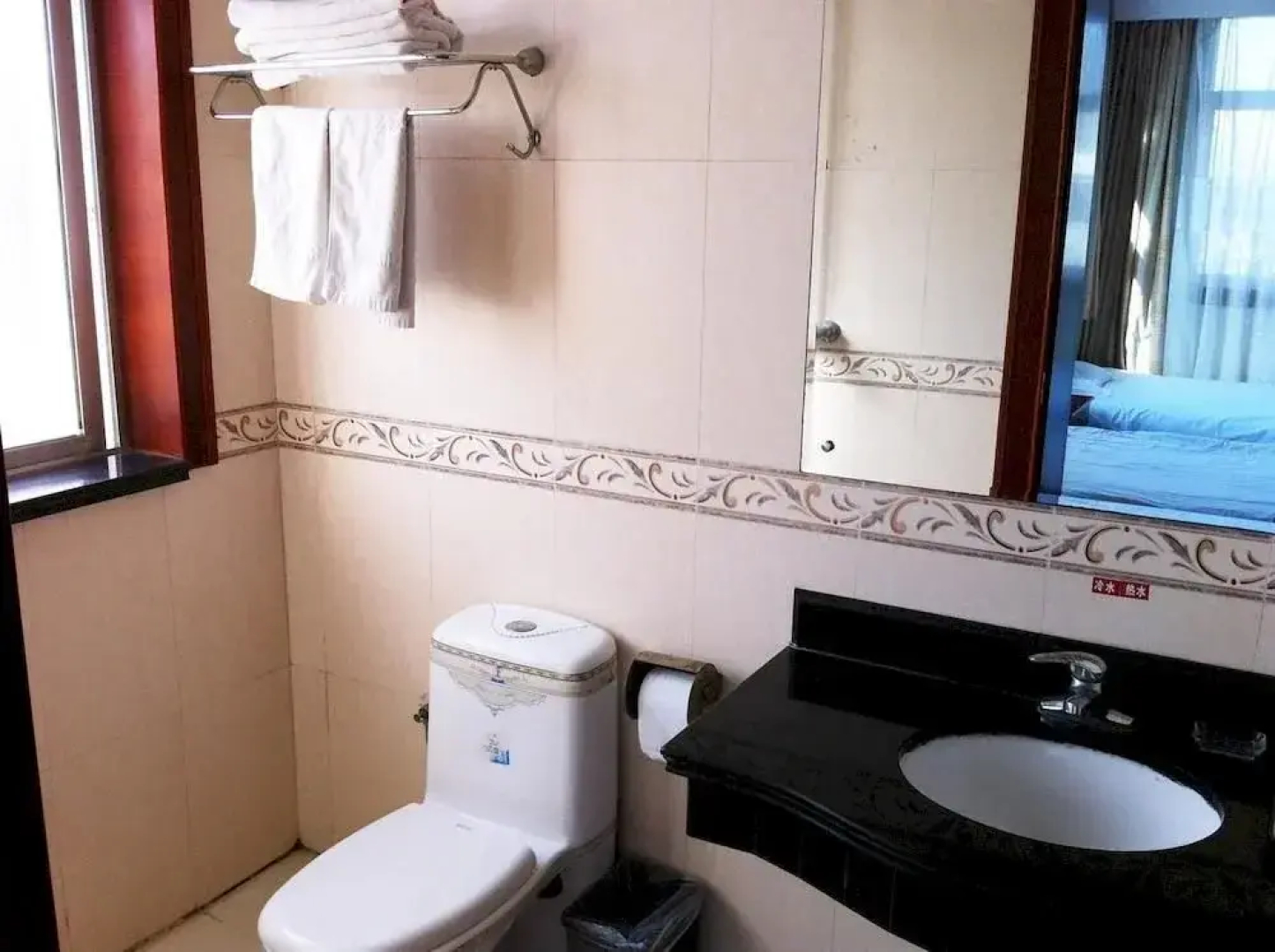 Penglai Shenghai Haodu Hotel