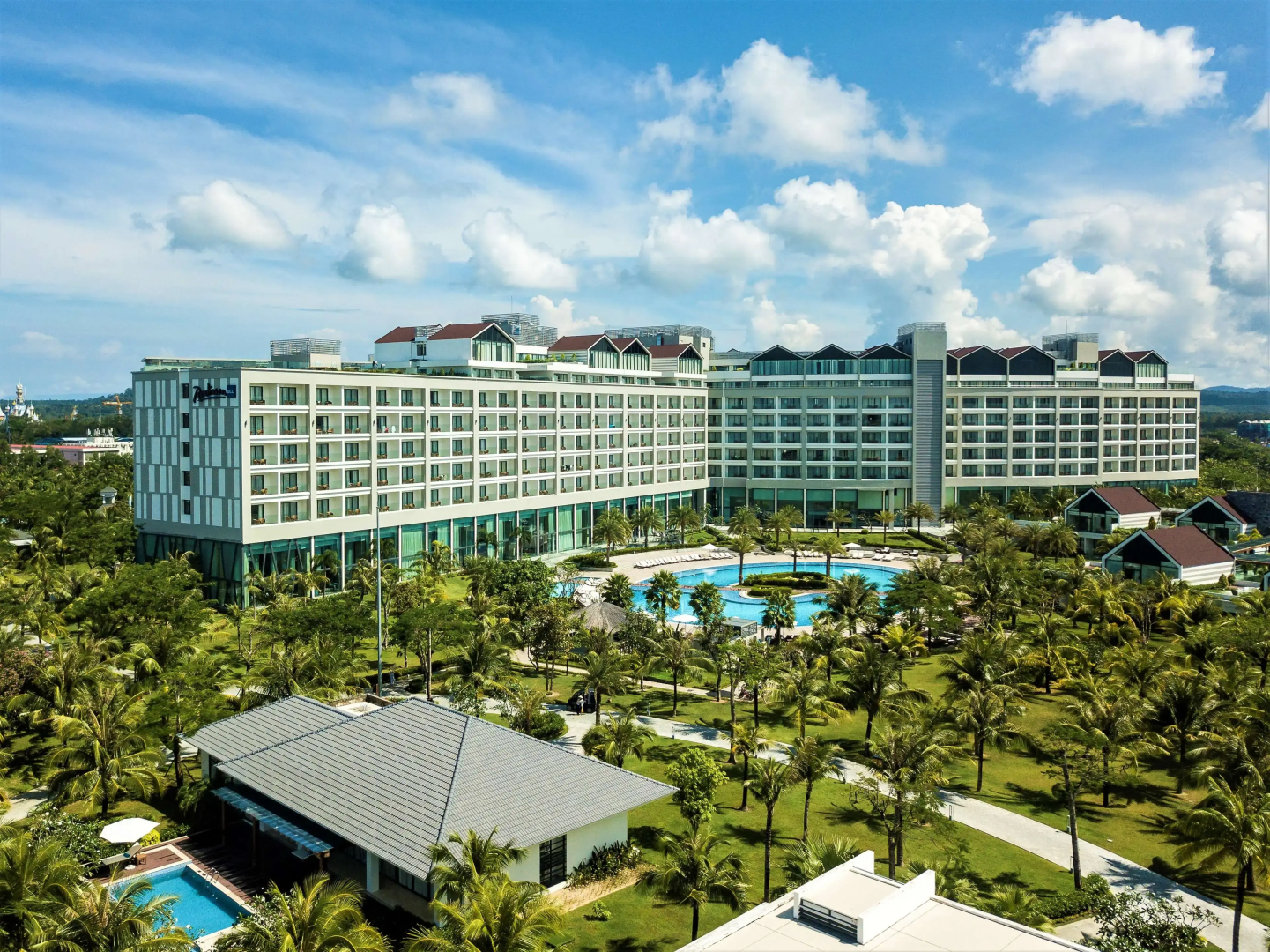 Курортный отель Radisson Blu Resort Phu Quoc