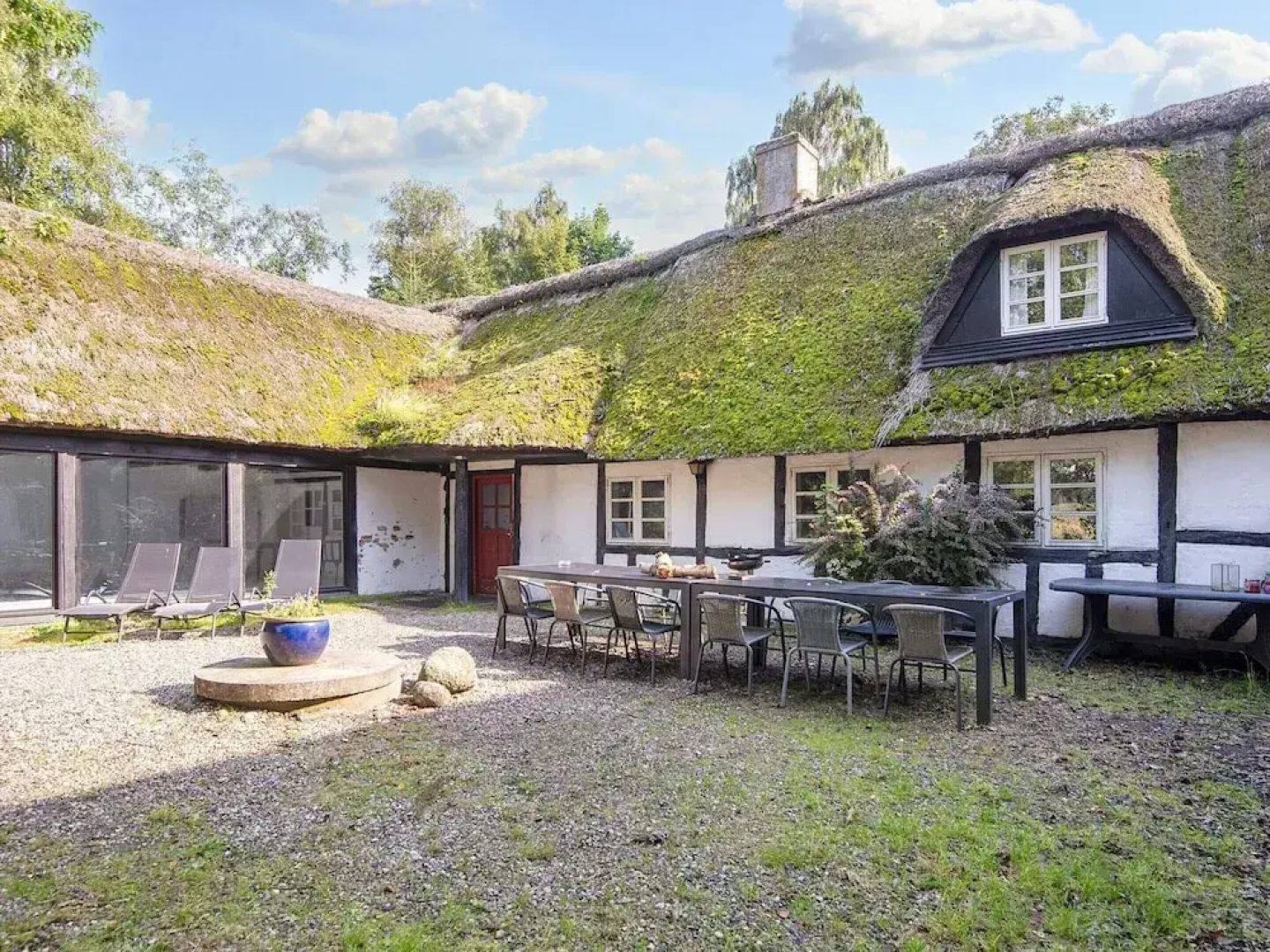 15 Person Holiday Home in Hundslund-by Traum