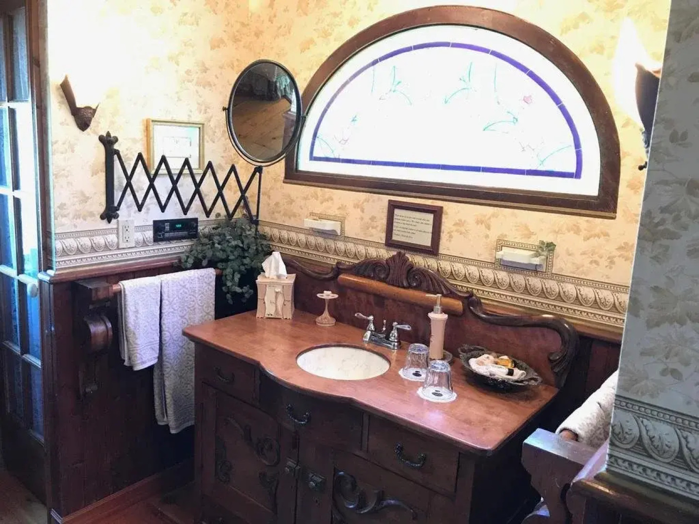 Vinifera, The Inn on Winery Row