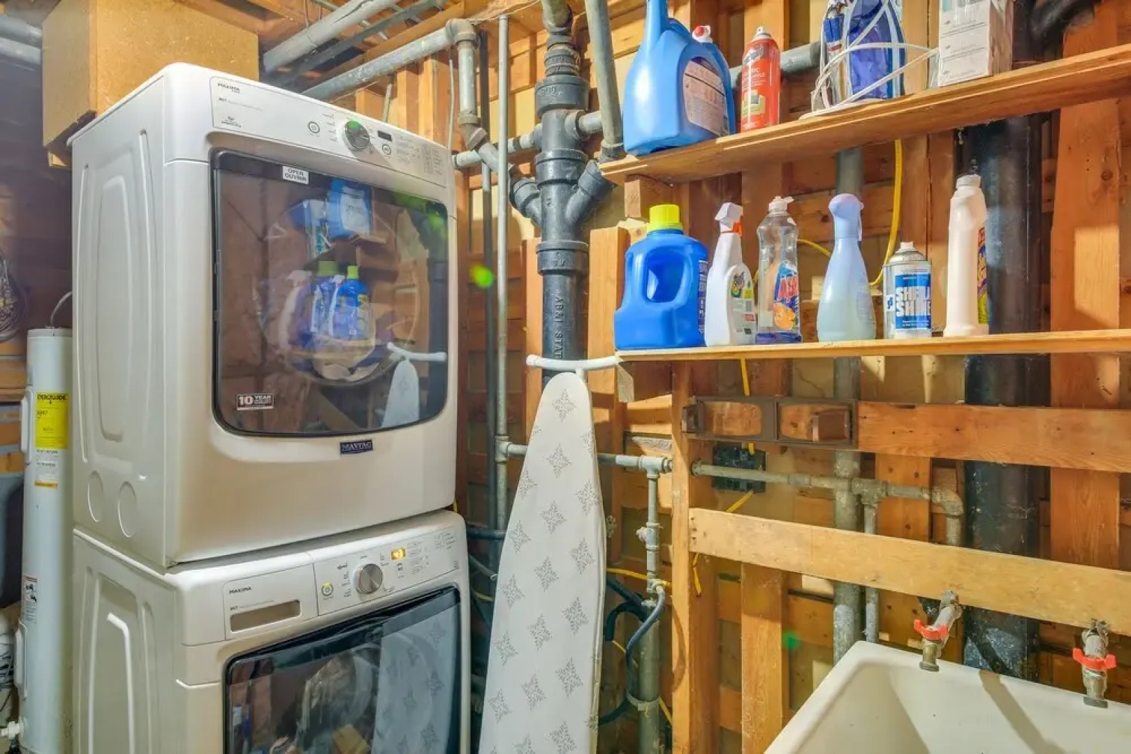 12 Mi to Schweitzer: Spacious Home w/ Deck!