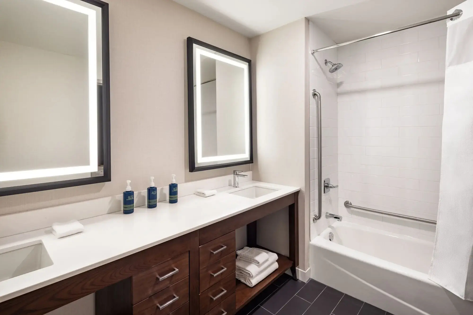 Four Points by Sheraton Penticton at the Convention Centre