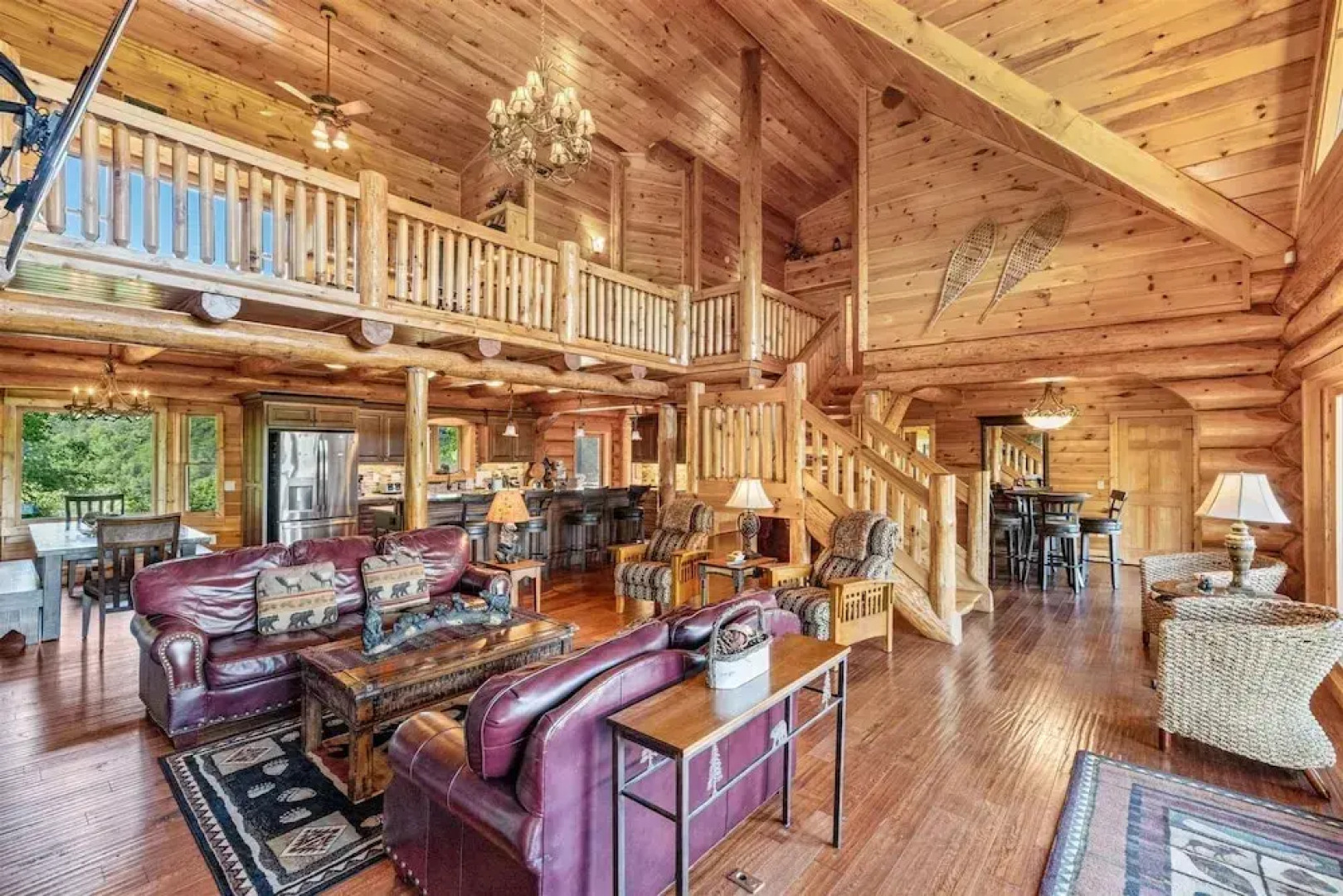 Paradise Point 4 Bedroom Cabin by RedAwning