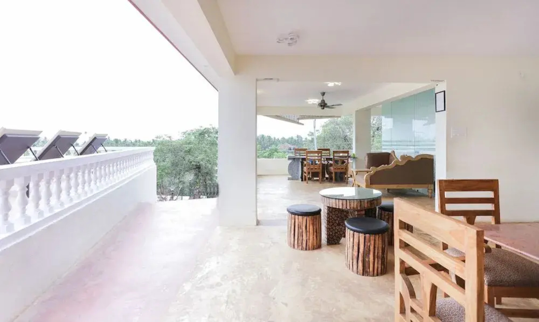 Treebo Aarya Boulevard