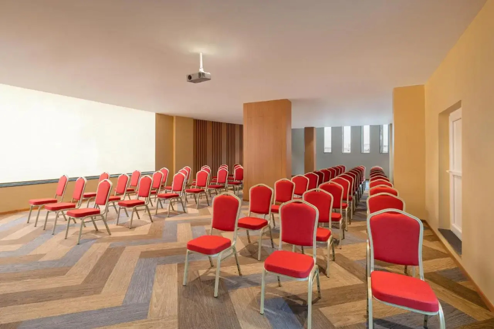 Ginger Kochi, Kalamassery